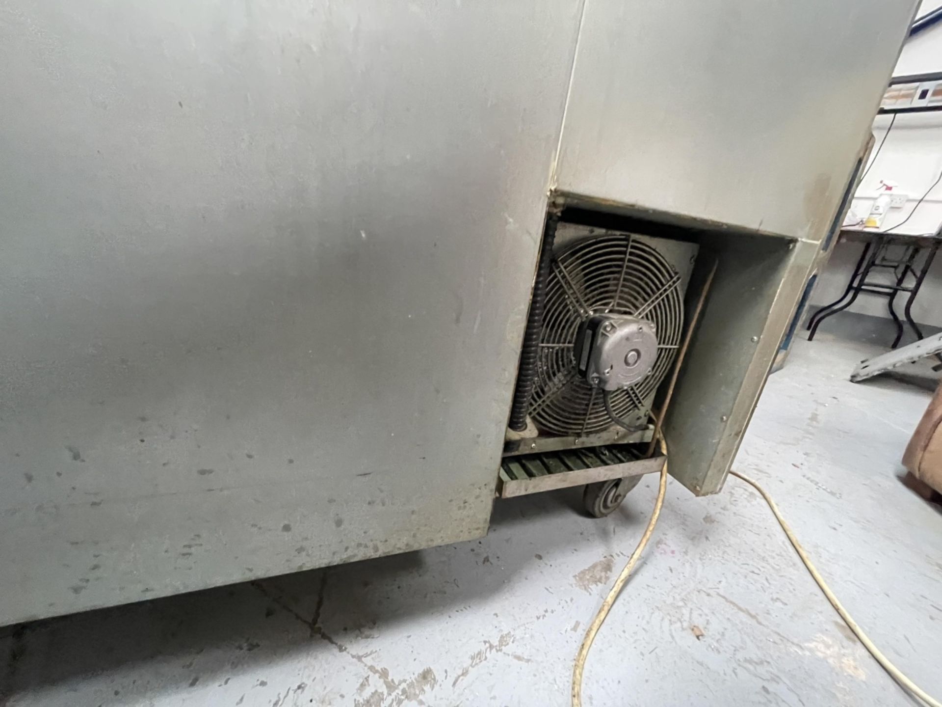 1 x Williams Jade Two Door Countertop Prep Fridge - Model: HJC2SA - Dimensions: H85 x W130 x D70 cms - Image 8 of 9