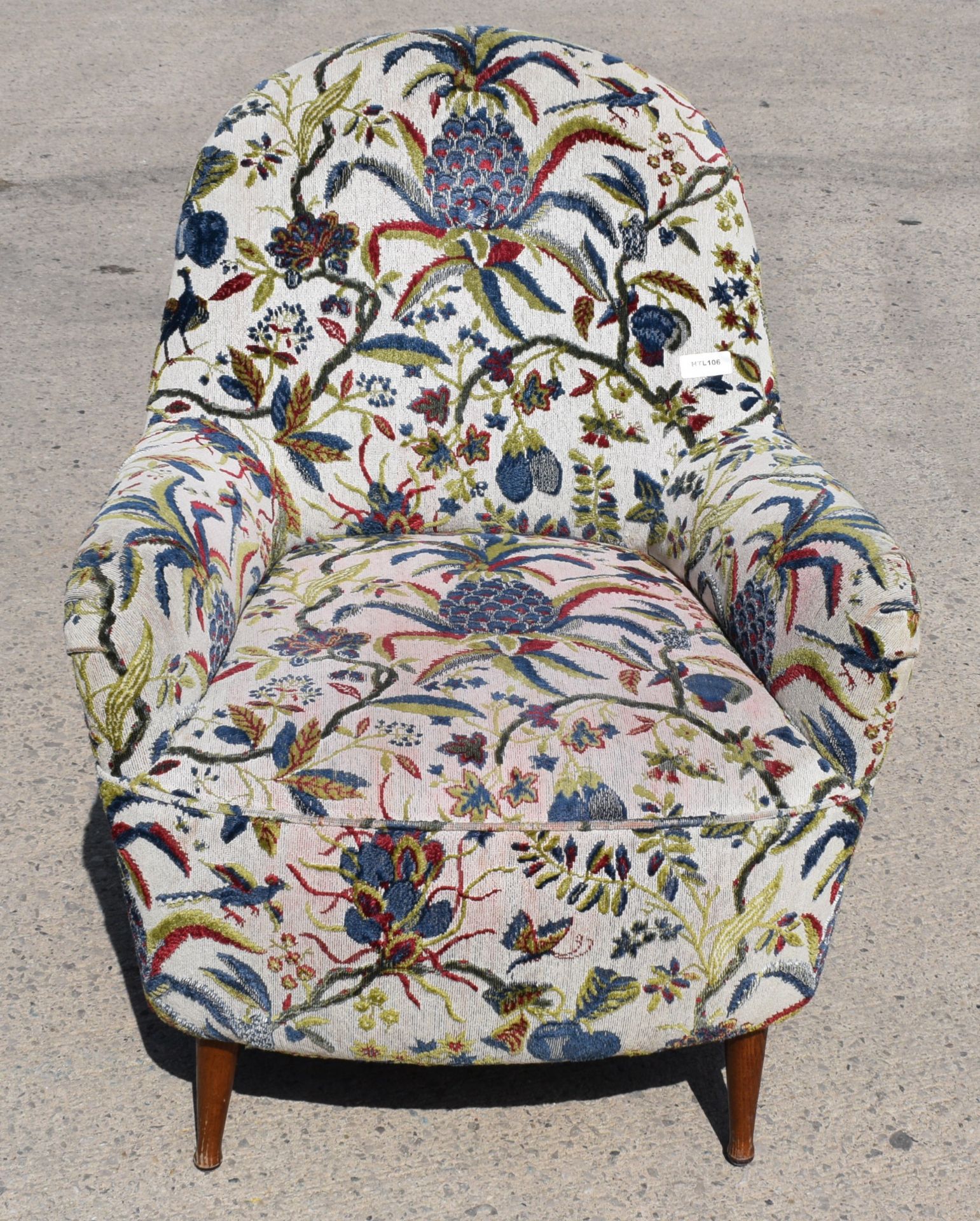 2 x George Smith Lounge Chair Featuring Floral Fbric Upholstery and Wooden Feet - Image 2 of 14