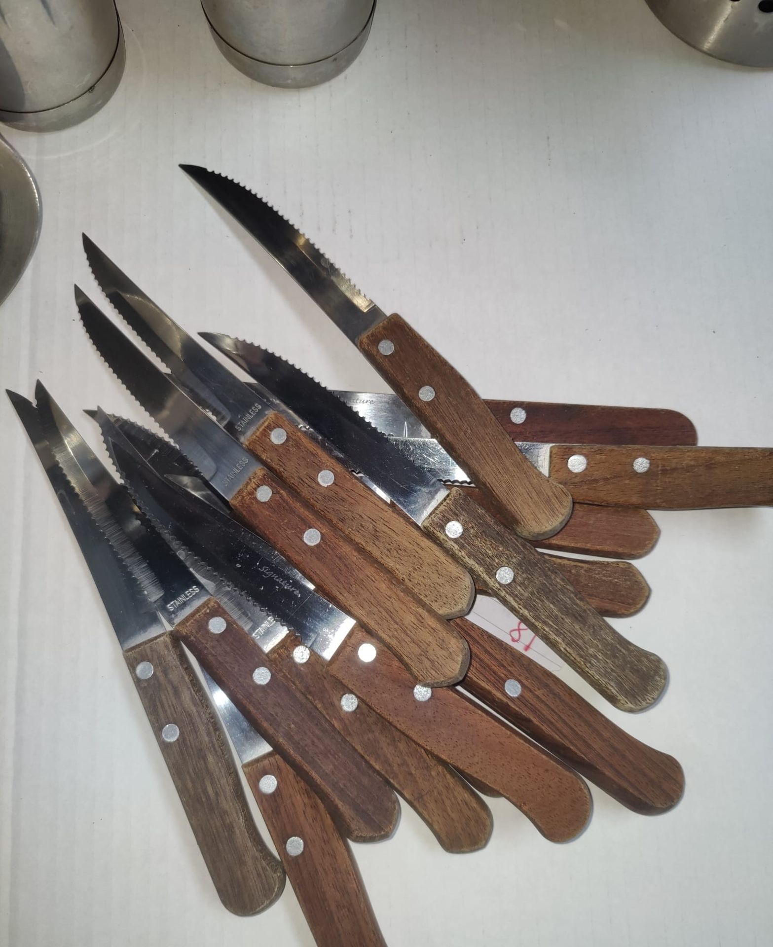 1 x Large Collection of 76 x Restaurant Steak Knifes with 4 x Cutlery Pots - Stainless Steel with - Image 7 of 9
