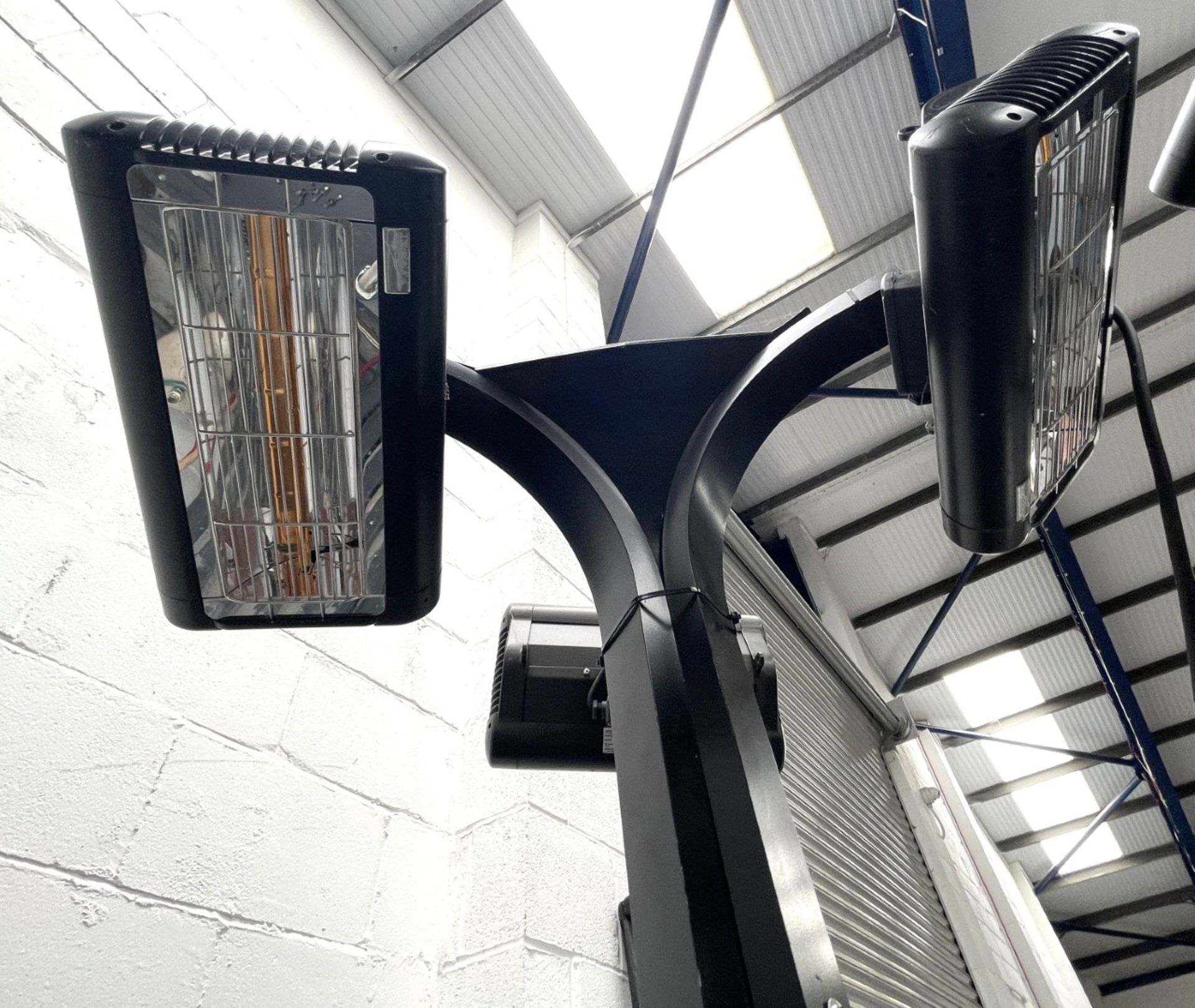 1 x Tansun Sorrento Upright Freestanding Triple Infrared Heater - Suitable for Indoor or Outdoor Use - Image 12 of 15