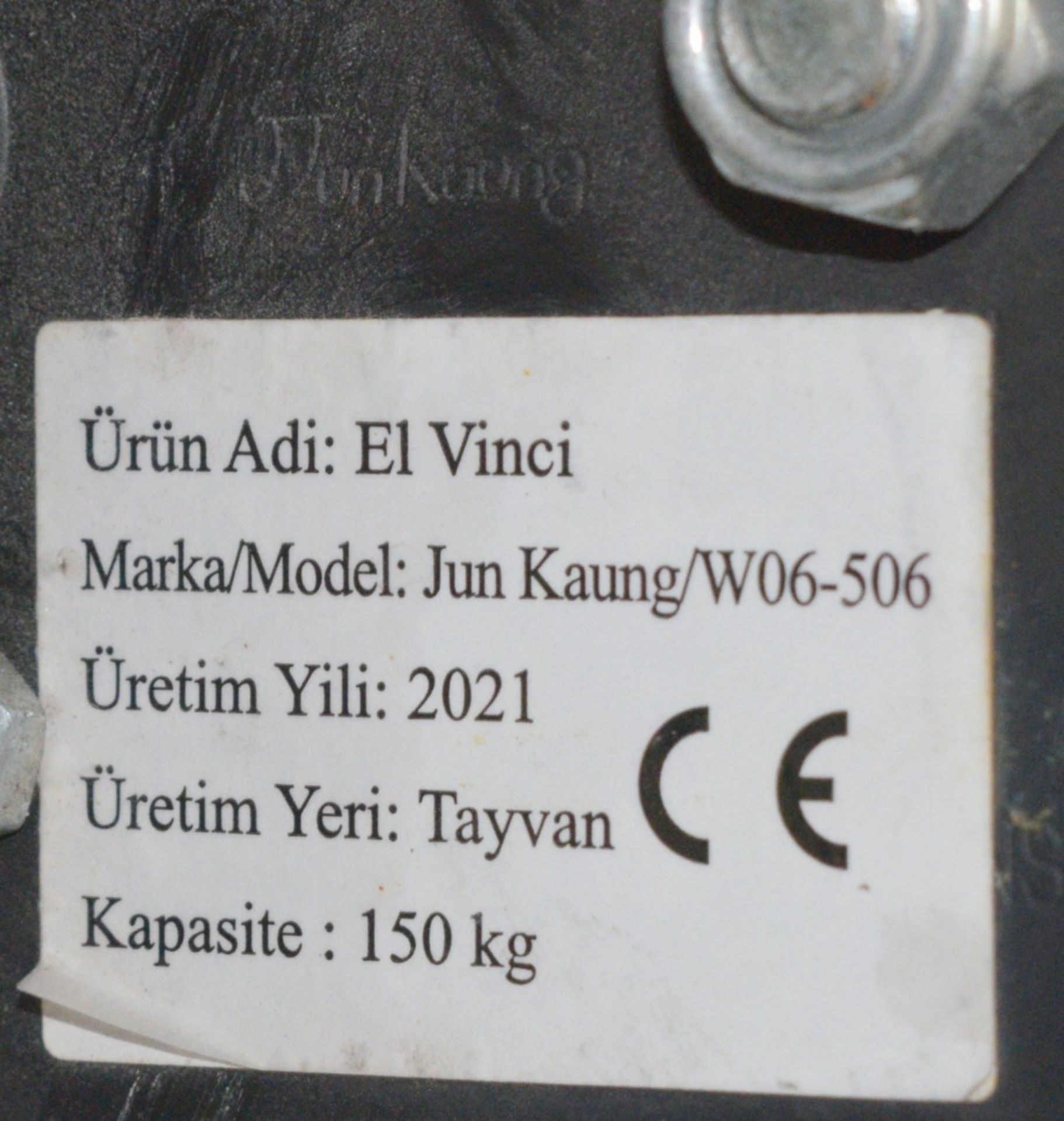1 x El Vinci Premium 190cm Parasol on Heavy Duty Castors - Features a Winch Handle to Operate - Image 6 of 12