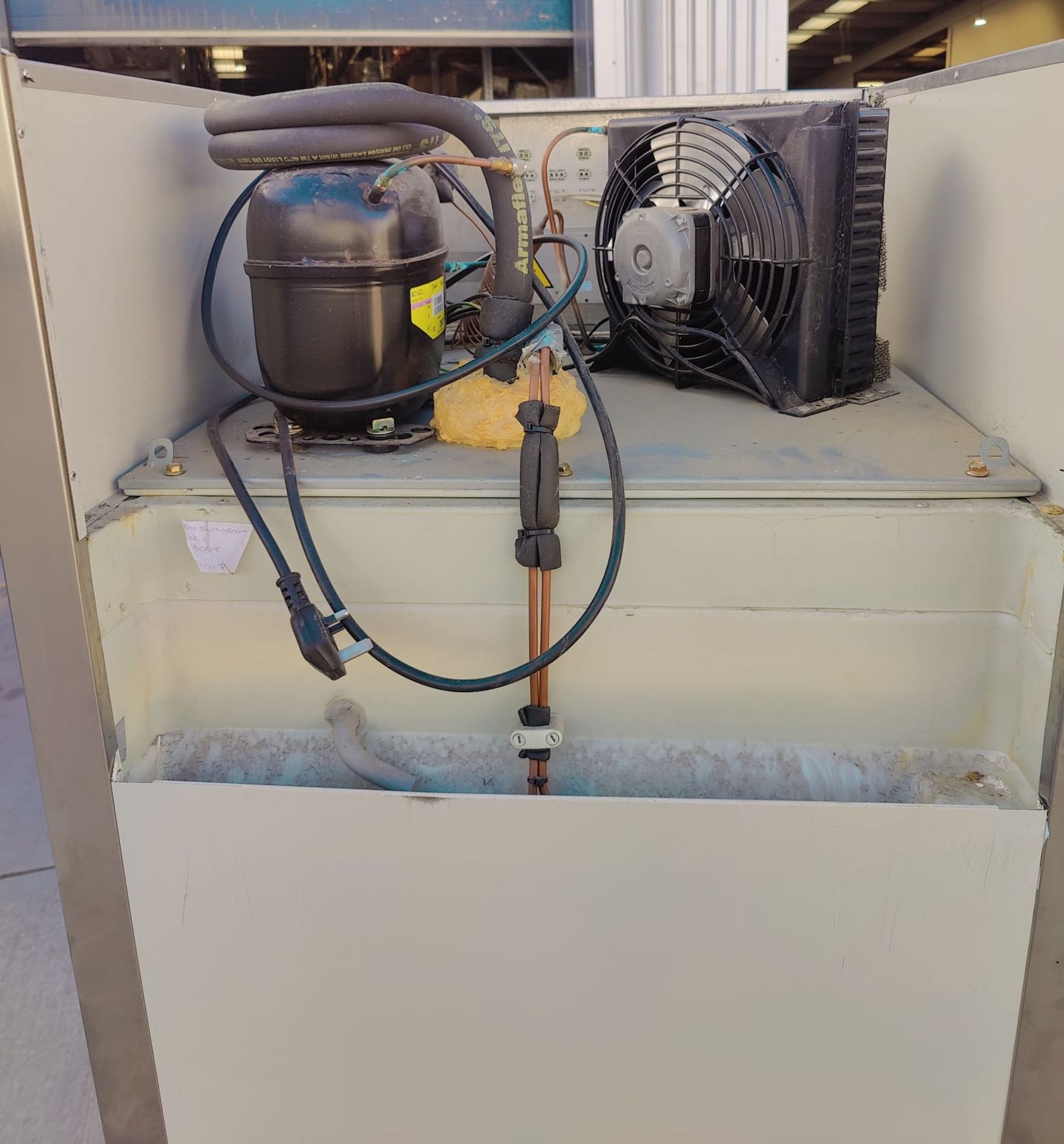 1 x Polaris Upright Single Door Commercial Freezer - Model: SPA BT 70 - Dimensions: H208 x W70 x D83 - Image 5 of 13