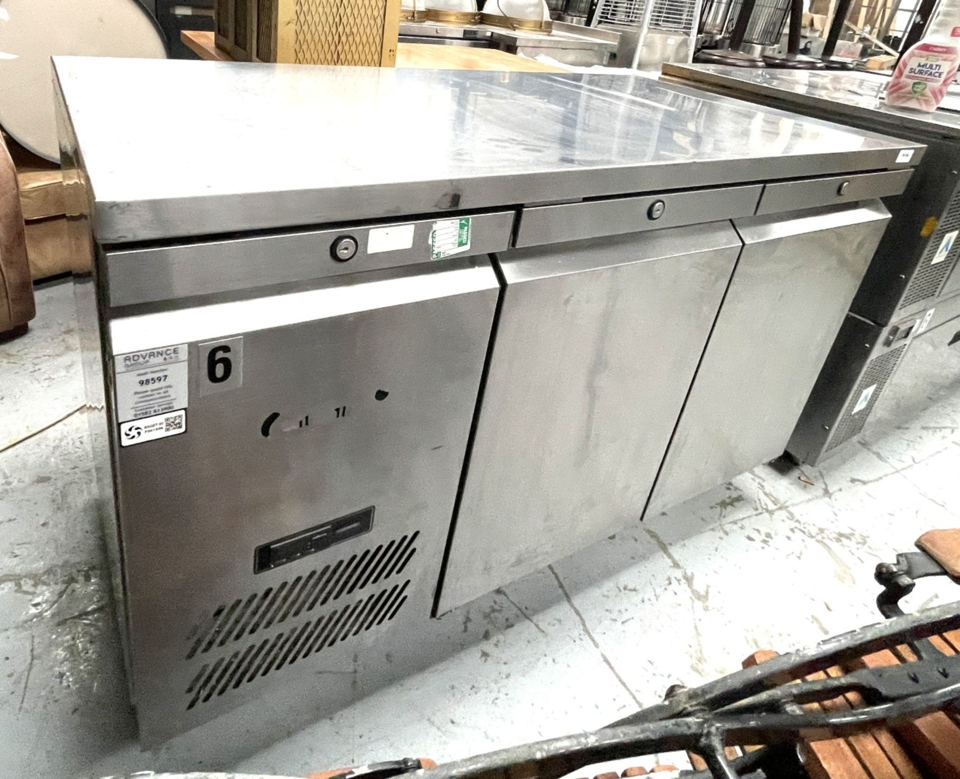 1 x Williams Jade Two Door Countertop Prep Fridge - Model: HJC2SA - Dimensions: H85 x W130 x D70 cms - Image 2 of 9