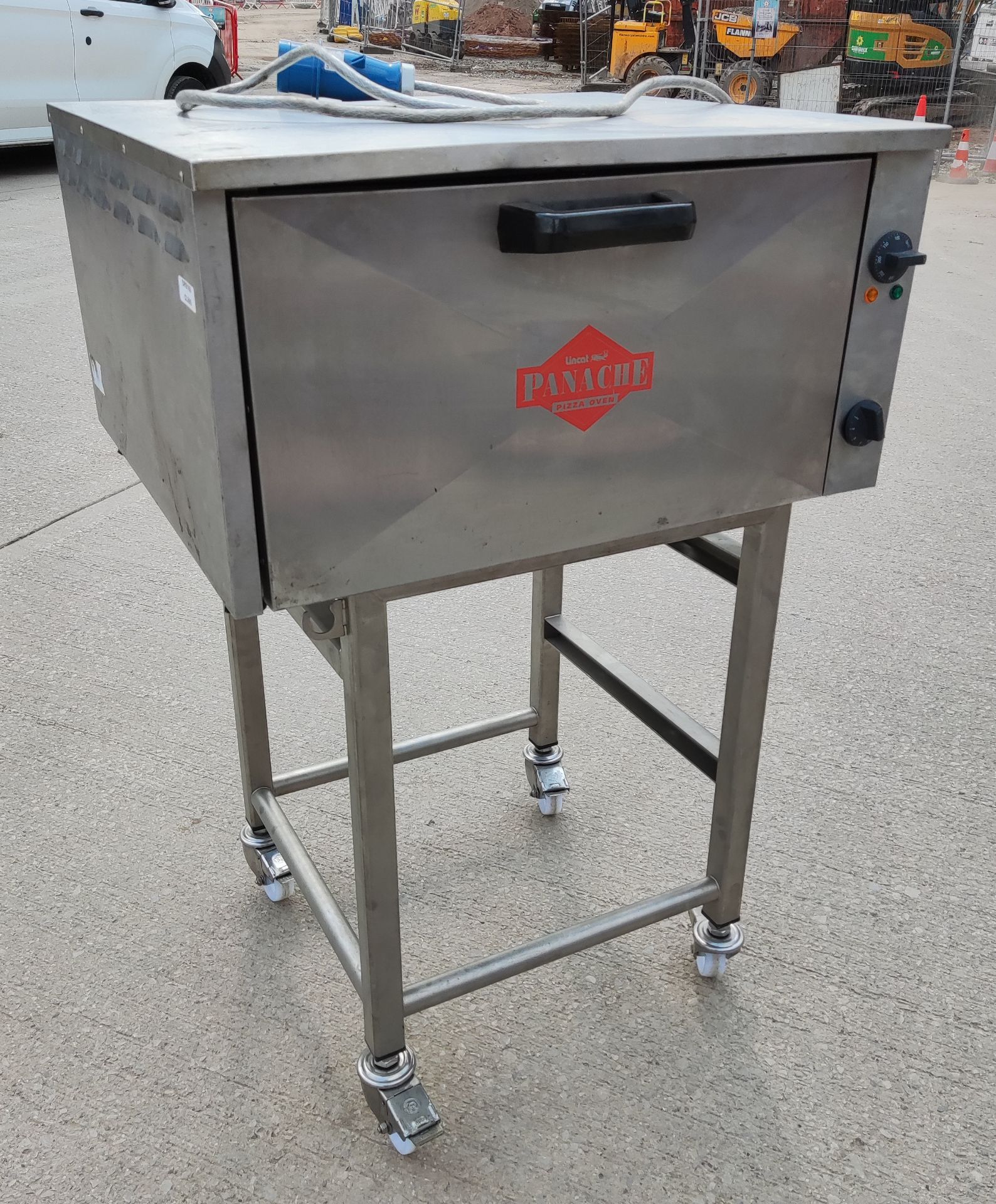 1 x LINCAT Panache Countertop Pizza Oven - Model Po89 - Single Phase - RRP £1,745.00 - Image 5 of 23