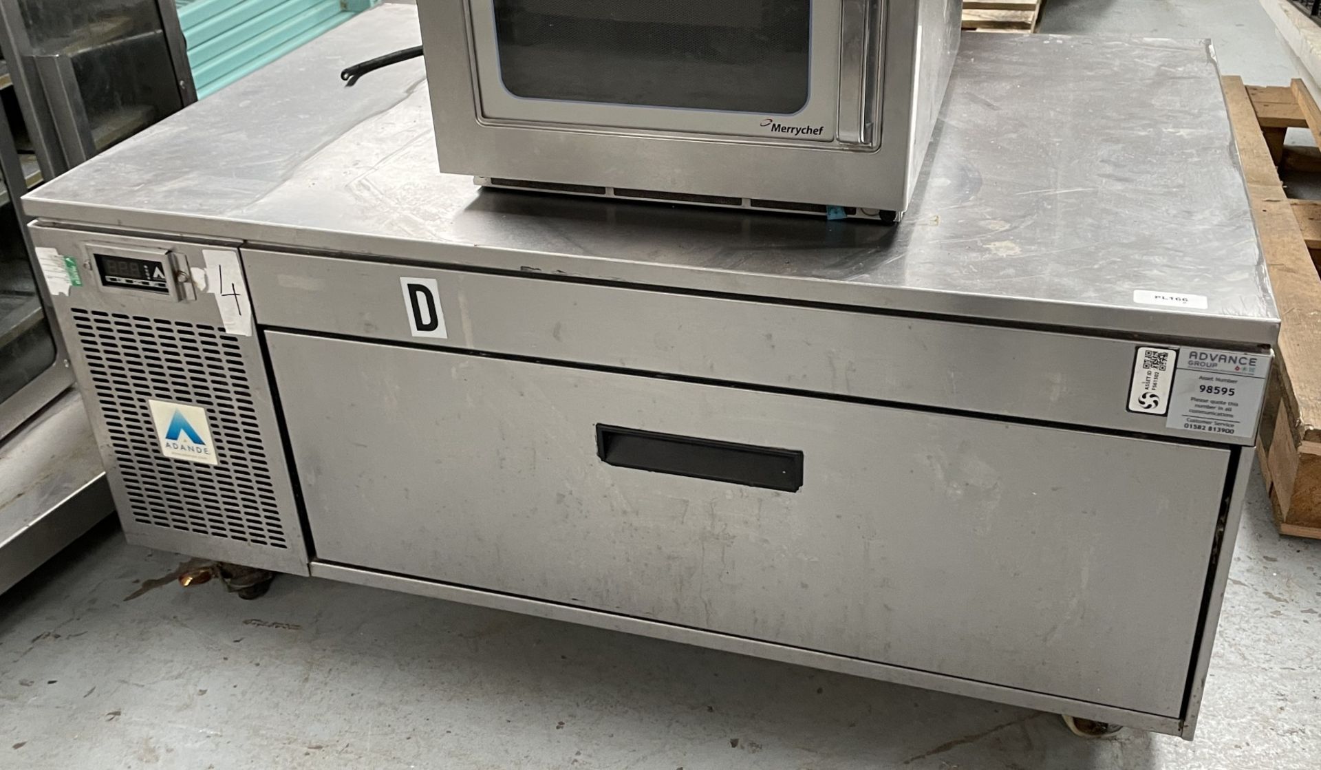 1 x Adande VCS Single Drawer Countertop Fridge Freezer - Dimensions: H x W x D cms - 240v - Image 3 of 7