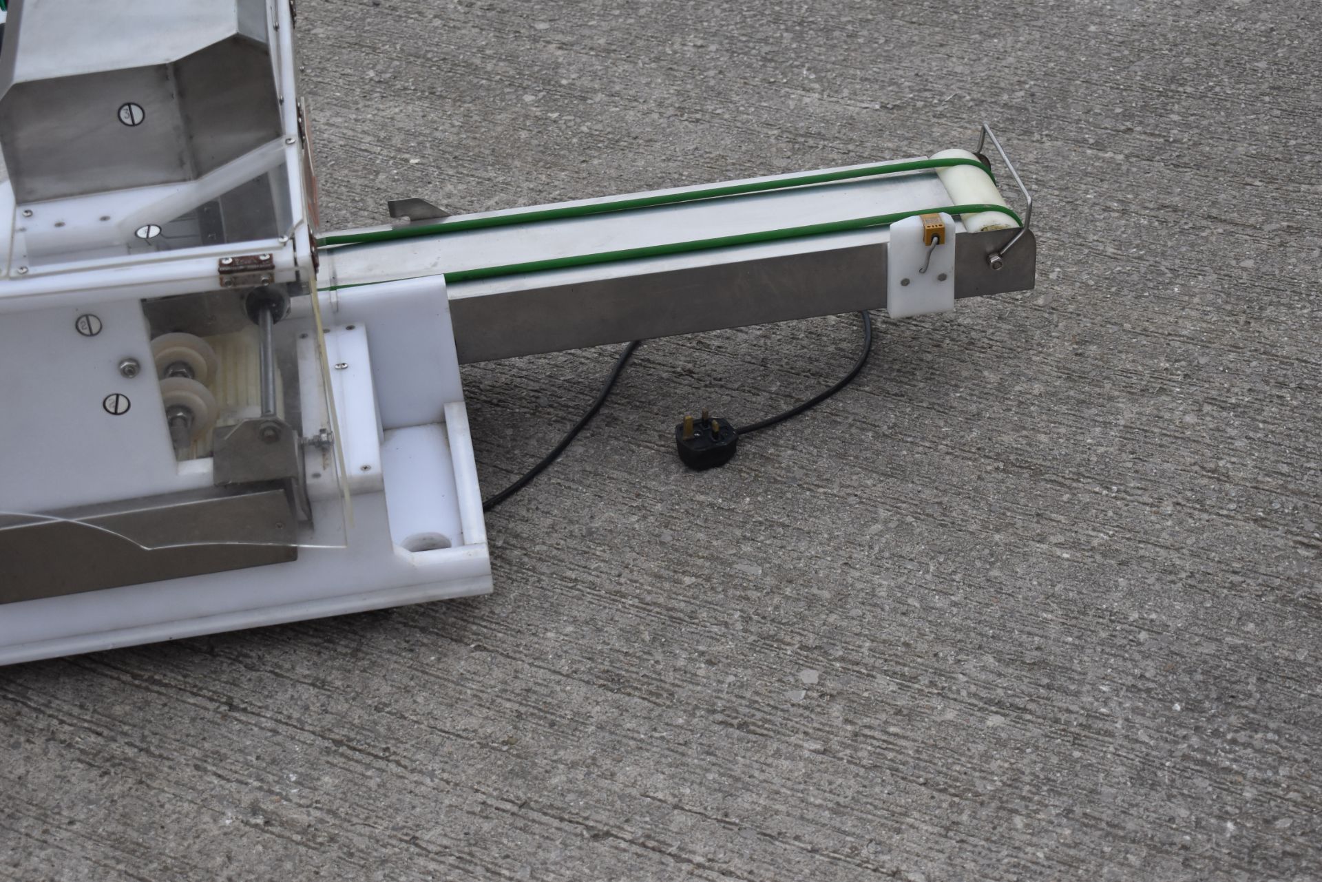 1 x Commercial Seekh Kebab / Satay Meat Skewer - 240v - Image 5 of 11