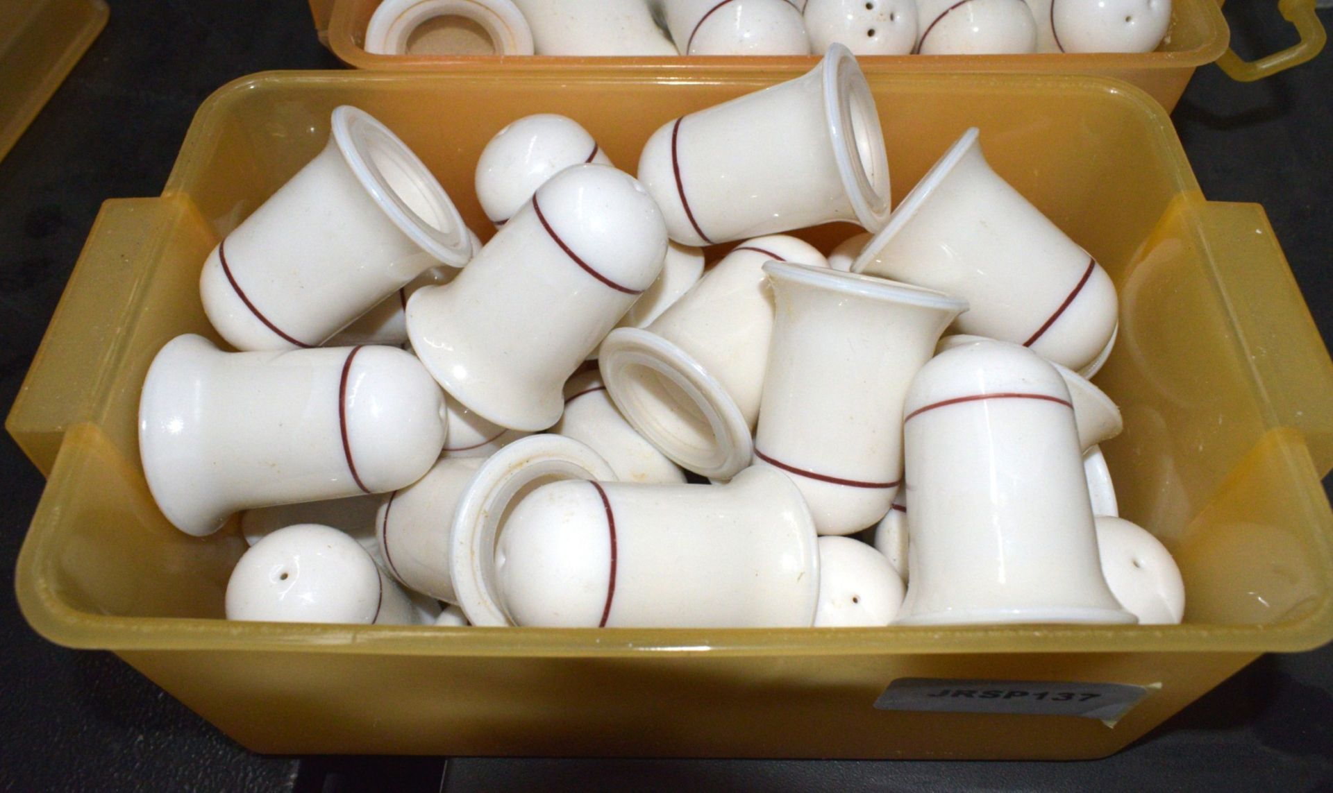 25 x Ceramic Salt Pots - Image 4 of 4