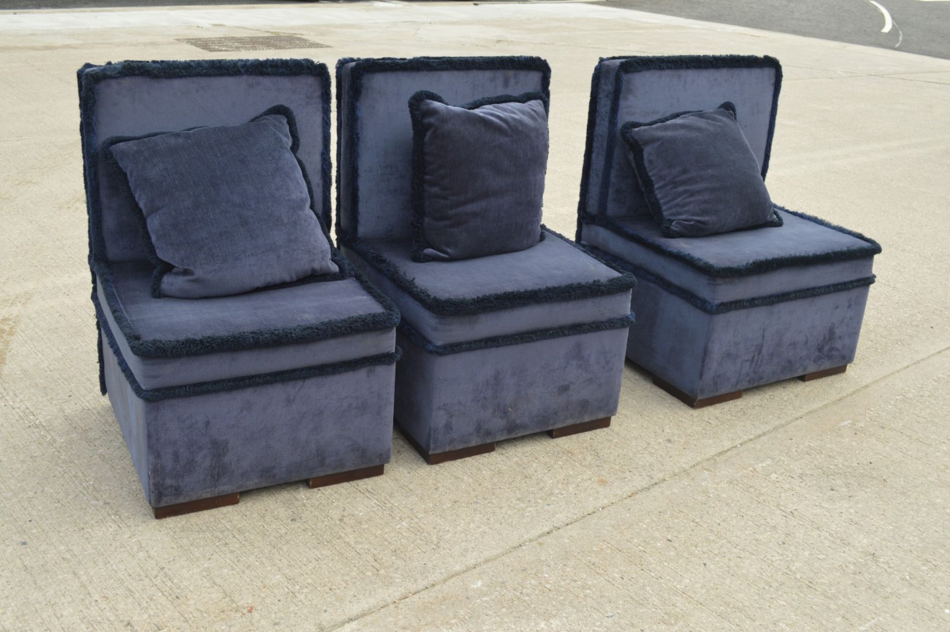 3 x Blue Velvet Slipper Chairs with Fringe Trims and Matching Cushions - Dimensions: H97 x W63 x D68 - Image 3 of 5