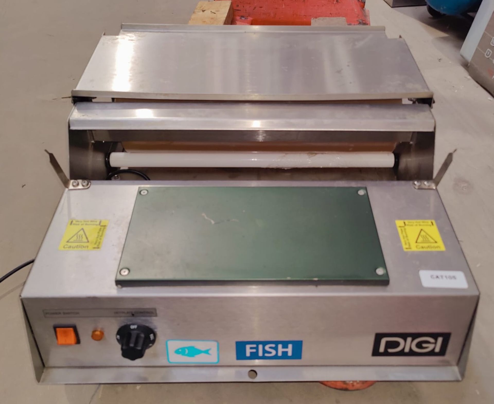 1 x Digi Commercial Fish / Meat Heated Wrapping Machine with Roll of Film - 240v