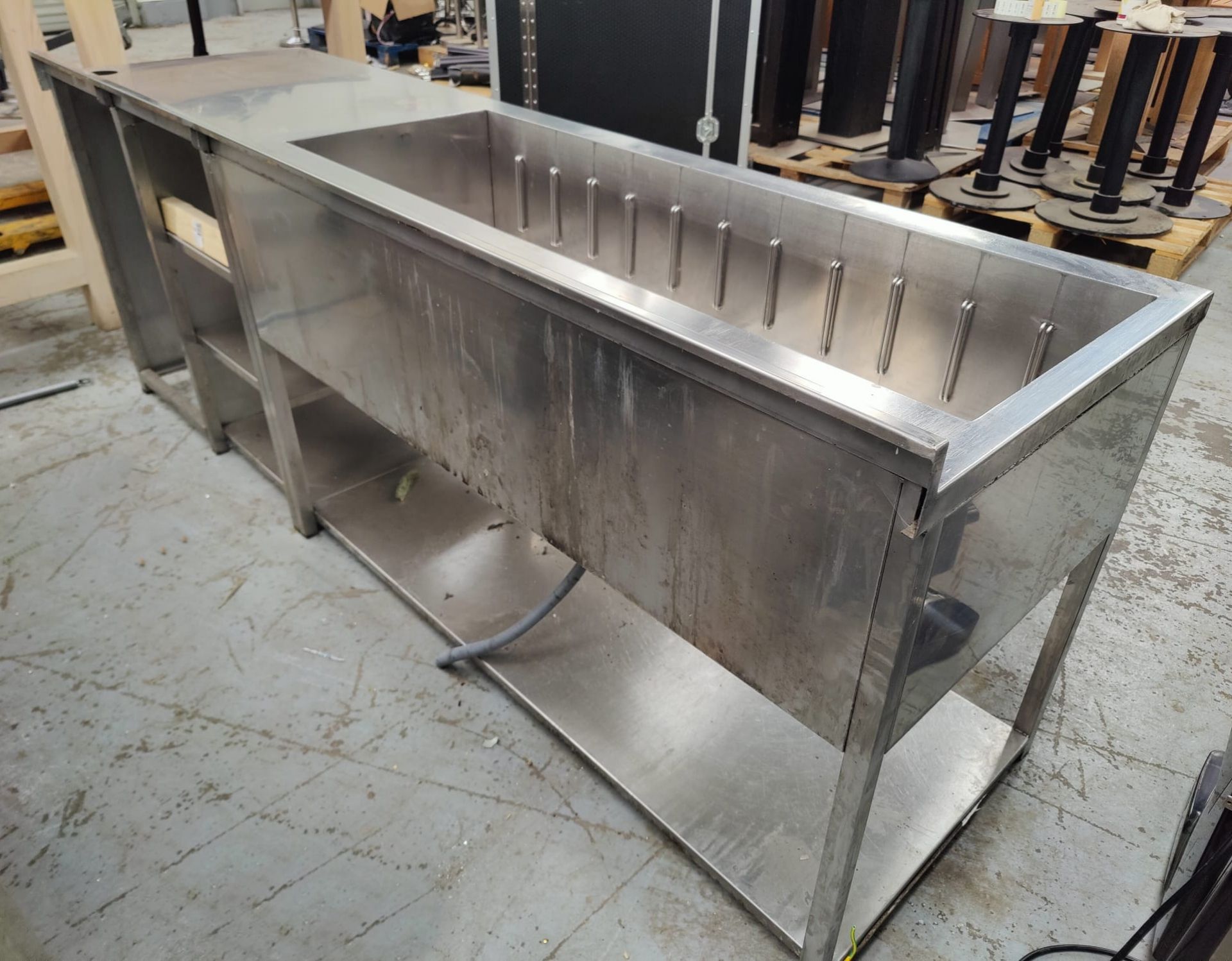1 x Stainless Steel Back Bar Unit Features Large Ice Well, Prep Area and Shelves - Dimensions: H83 - Image 3 of 9