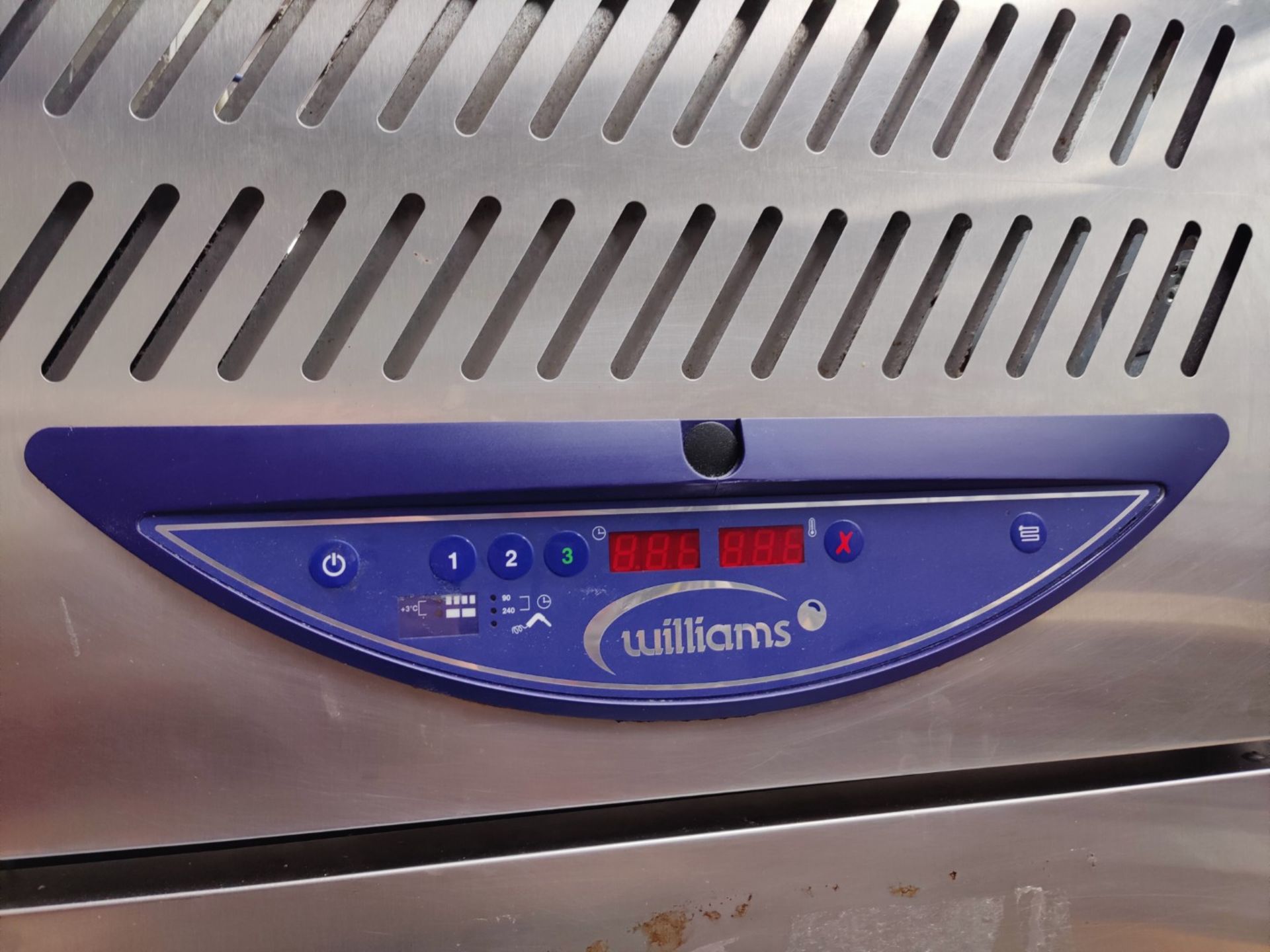 1 x Williams WBC50 Upright Single Door Blast Chiller with a 13 Tray Capacity - 240v - Image 10 of 13