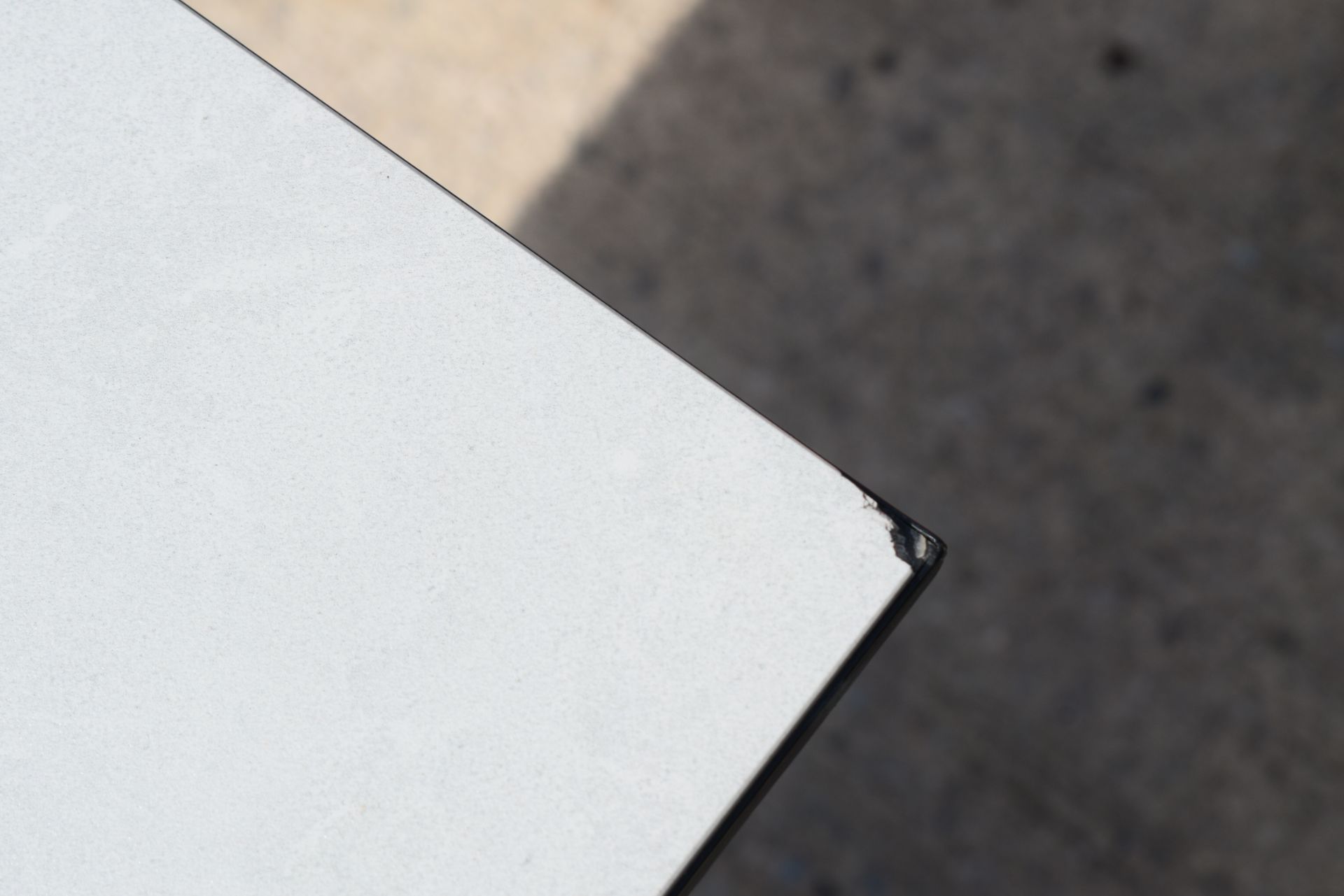 1 x Andreu World Restaurant Table - Suitable for Indoor or Outdoor Use - Dimensions: H74 x W70 x D70 - Image 4 of 4