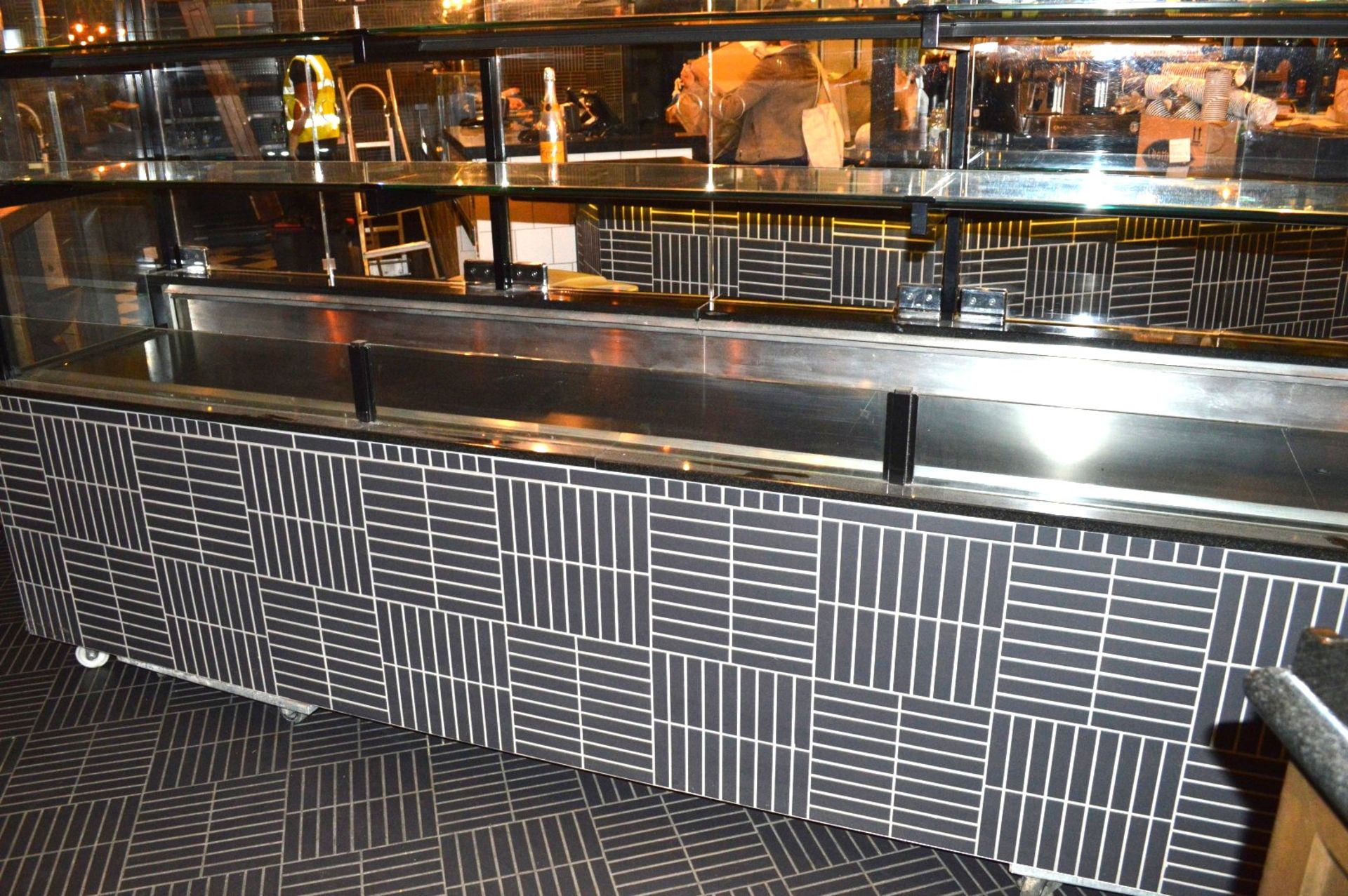 1 x Large Grab and Go Refrigerated Display Chiller with Bespoke Tiled Finish - Over 10ft in Length! - Image 25 of 28