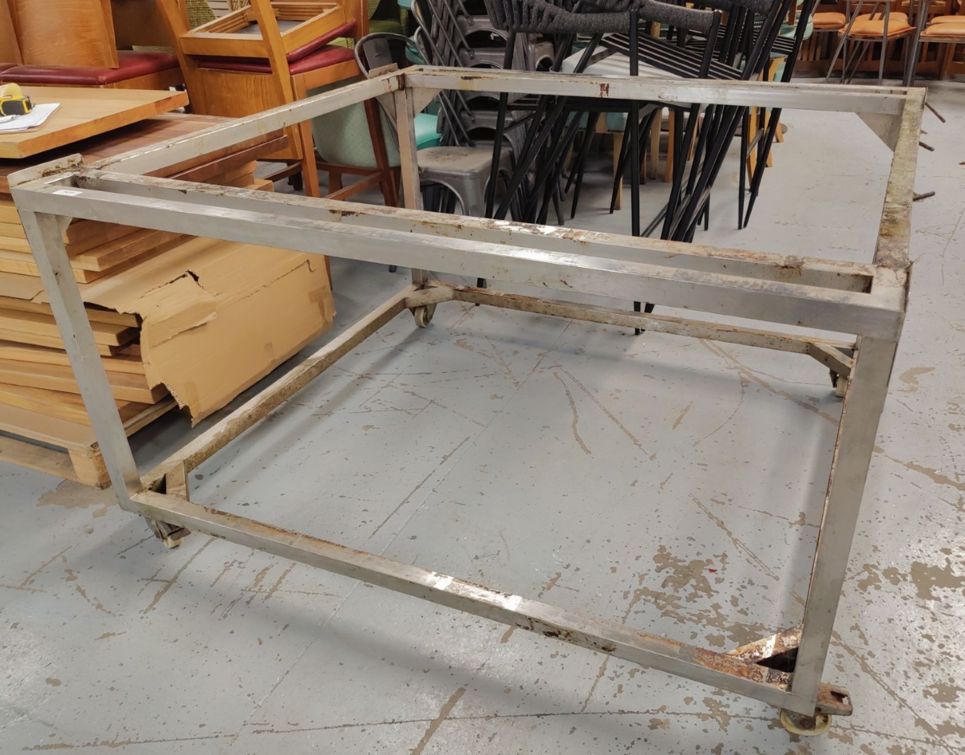 1 x Large Stainless Steel Appliance / Worksurface Stand on Heavy Duty Castors - Image 4 of 5