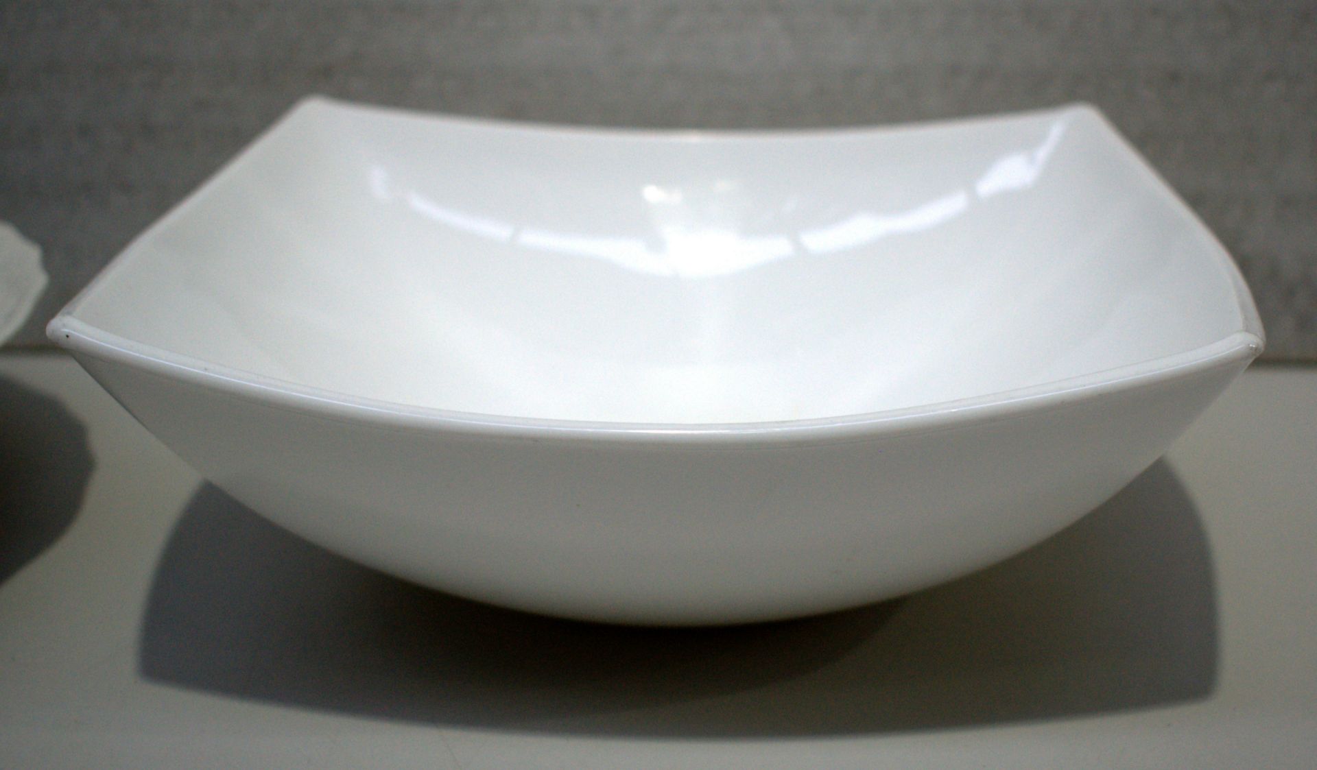 1 x Assortment Of Crockery - Bowls and Cups - Image 4 of 9