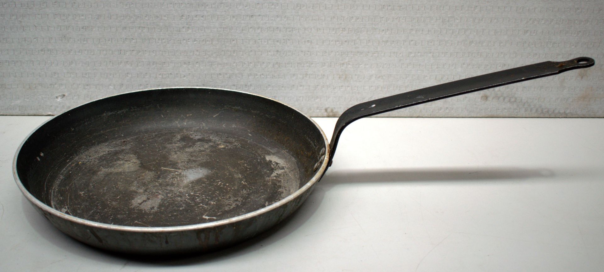 6 x Frying Pans - Image 7 of 20