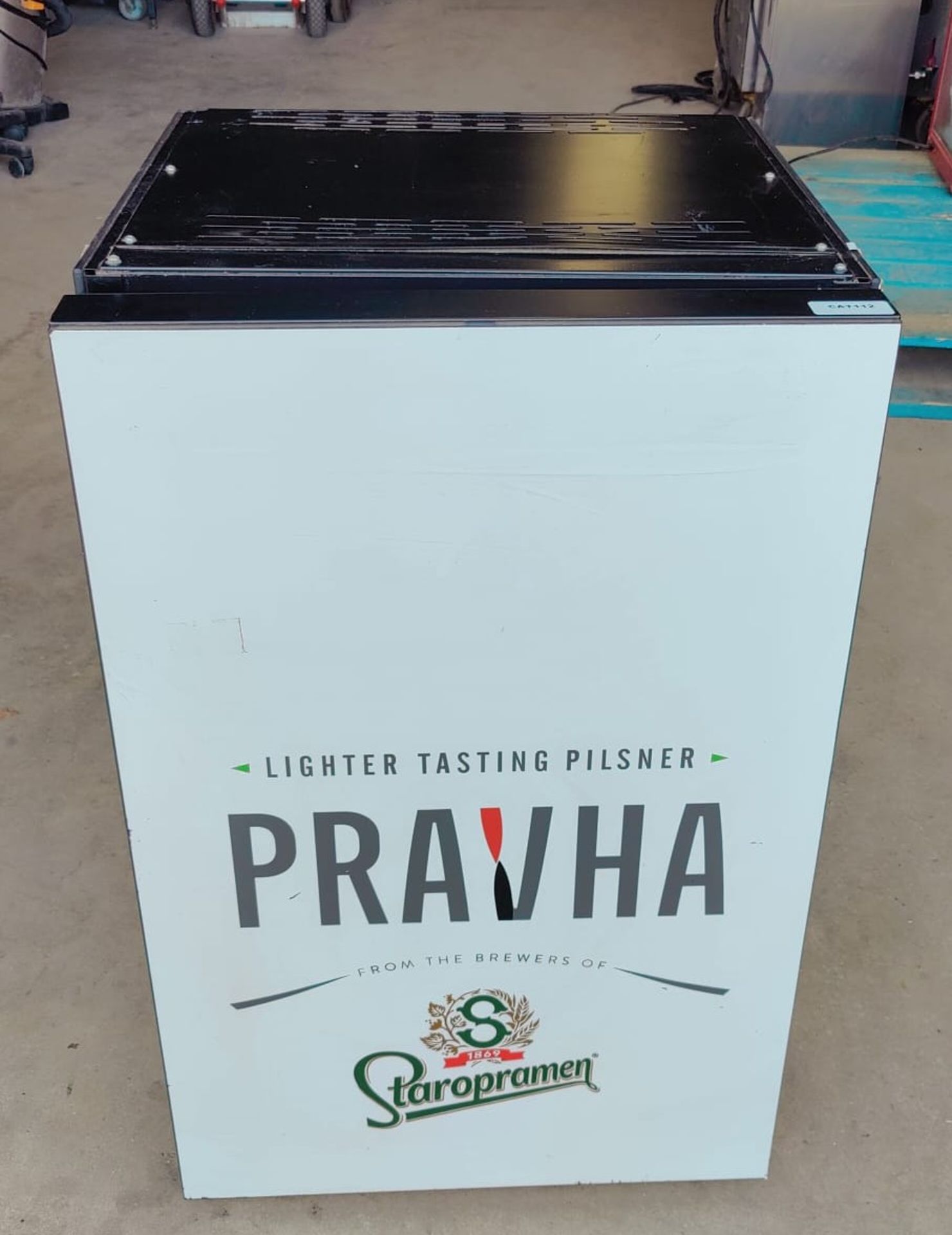 1 x Liebherr HNK990 Drinks Fridge with Pravaha / Heineken Branding - Dimensions: H84 x W52 x D53 cms