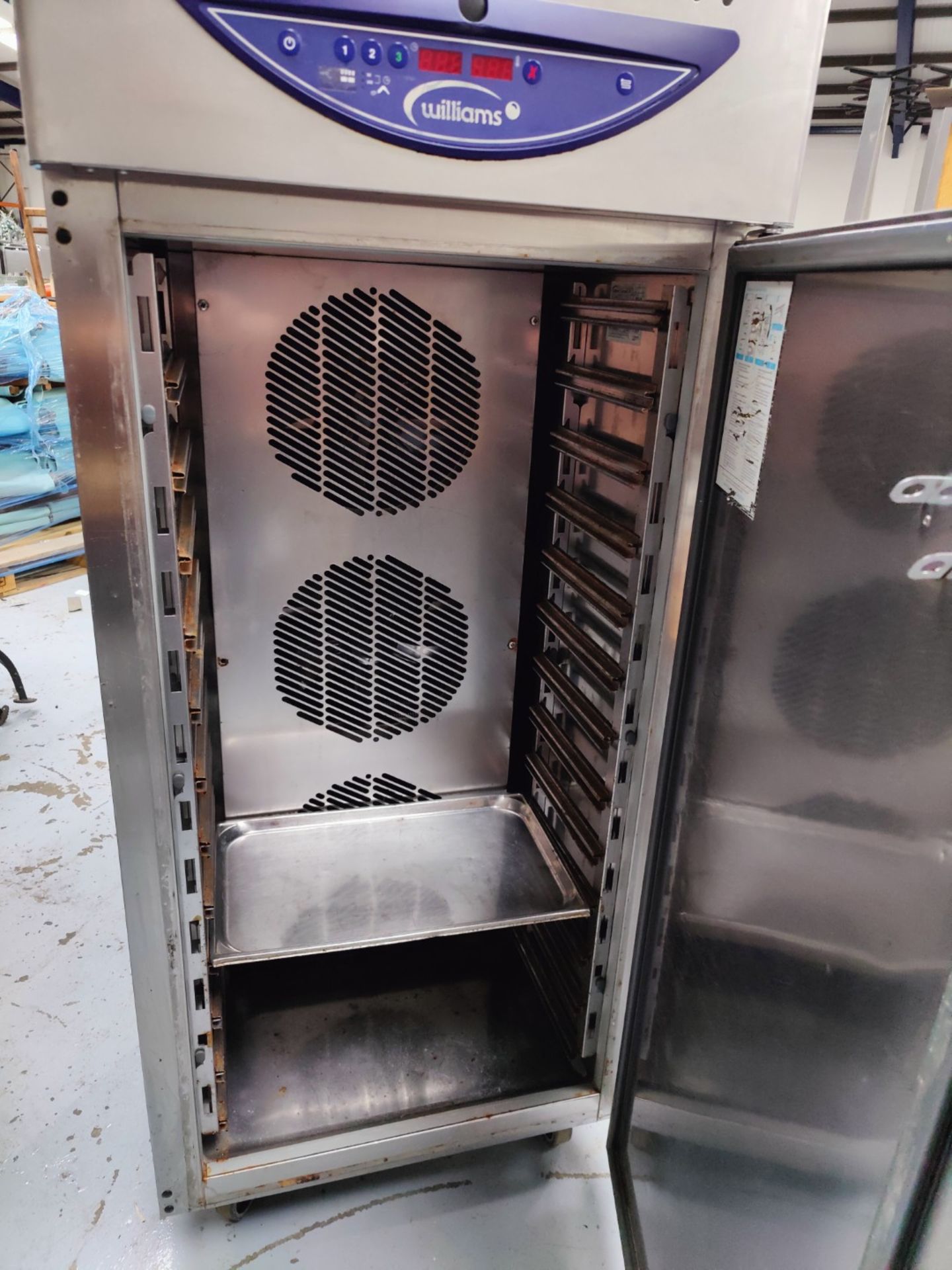 1 x Williams WBC50 Upright Single Door Blast Chiller with a 13 Tray Capacity - 240v - Image 7 of 13