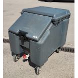 1 x CAMBRO Ice Caddy With Sliding Lid - RRP £643.00