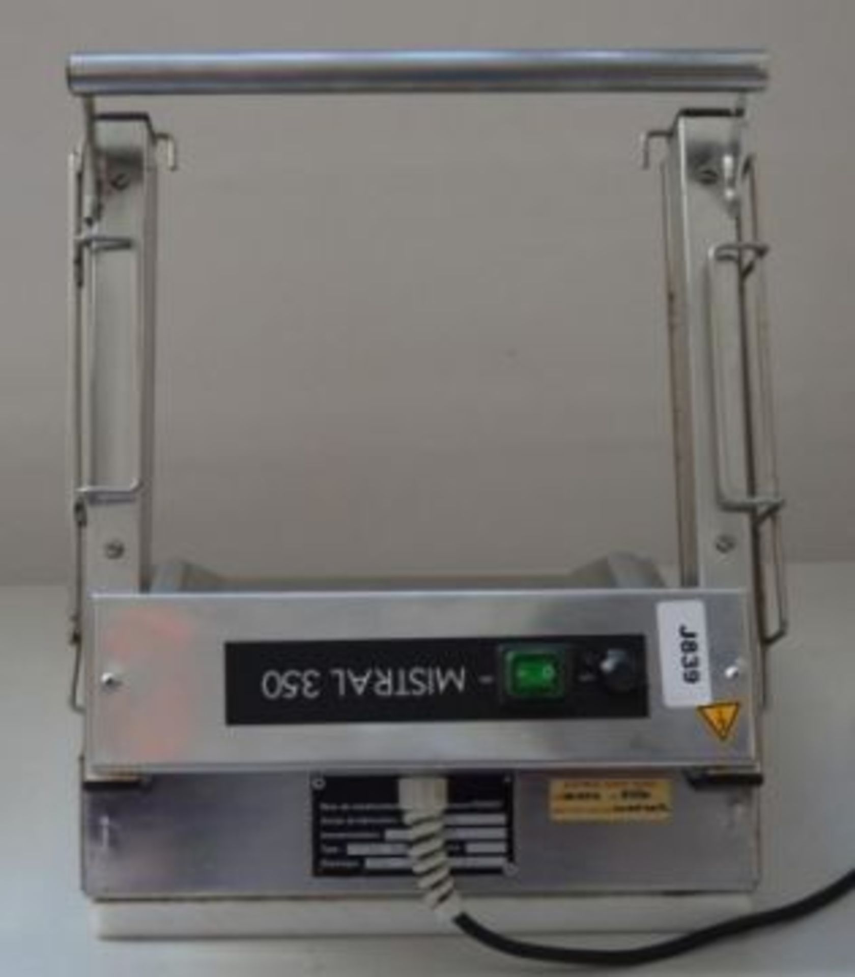1 x Mistral 350 Fish Packaging and Thermtop Packaging Machine - For Sealing Fish and Other Meats - Image 4 of 4