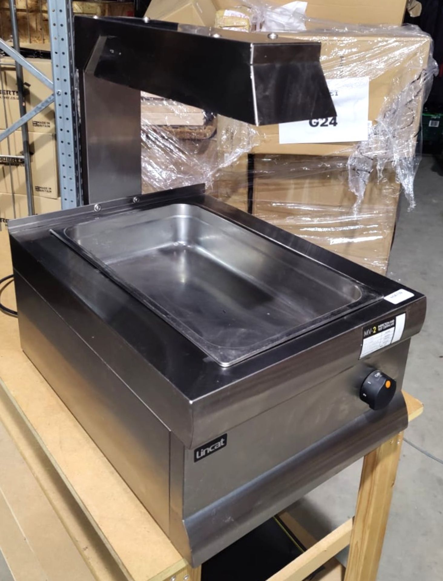 1 x Lincat Silverlink Electric Counter-top Chip Scuttle with Overhead Gantry - Model CS4/G - Image 4 of 11