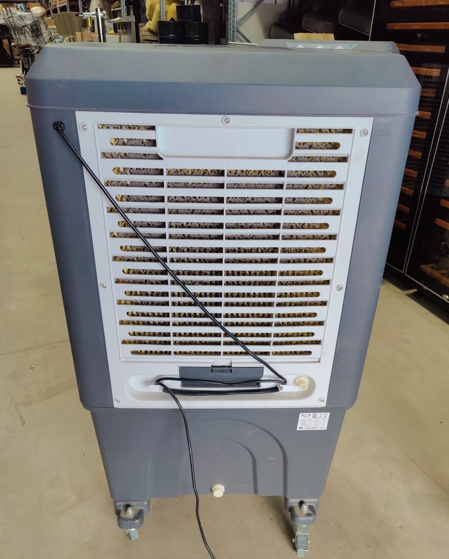 1 x Elite BCE60L Evaporative Bio Cooler - 230v - 70 Litre Water Tank - Dimensions: H124 x W67 - Image 2 of 4