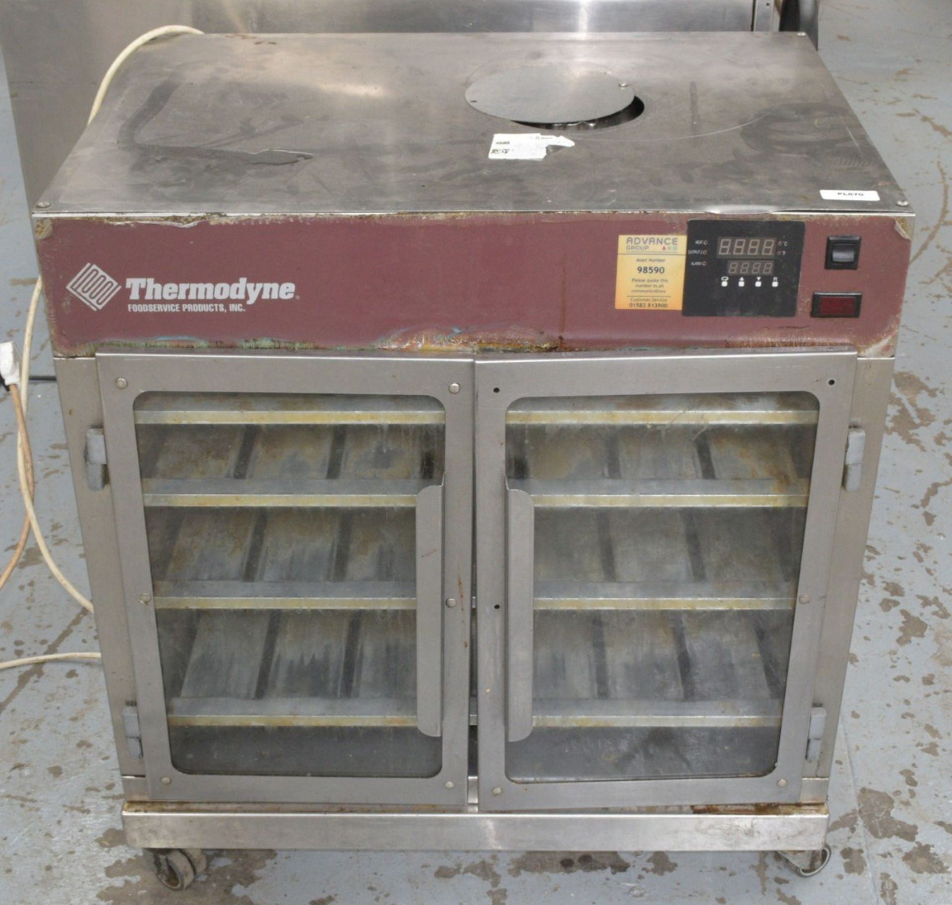 1 x Thermodyne 700CT Slow Cook and Hold Oven - 230v - Dimensions: H81 x W78 x D56 cms