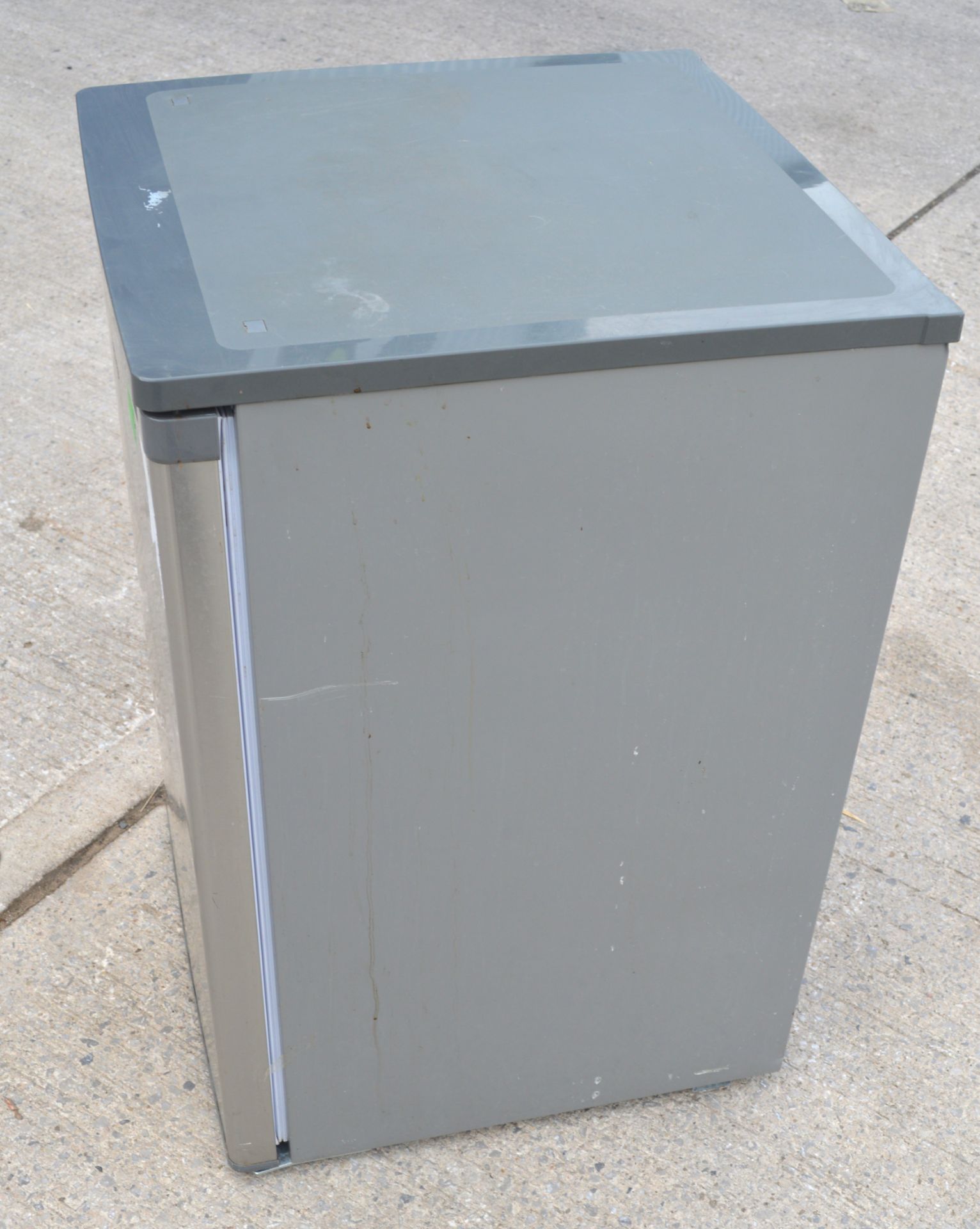 1 x Adexa Undercounter Freezer - Silver Finish - Model AX85NX - Image 6 of 10