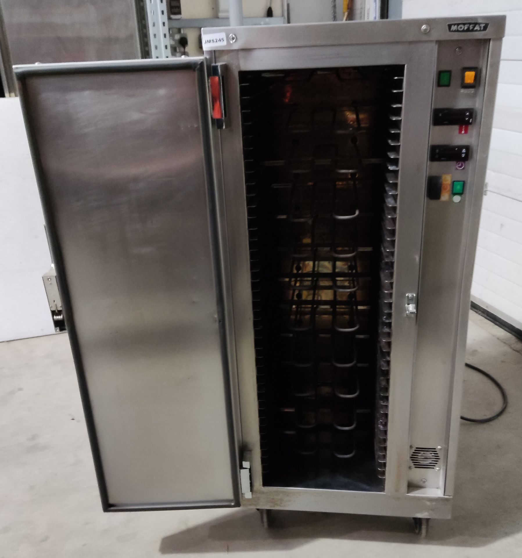 1 x MOFFAT 3 Phase Pie Warmer Cabinet / Hot Cupboard - H142 x W60 x D70 cms - Image 4 of 16