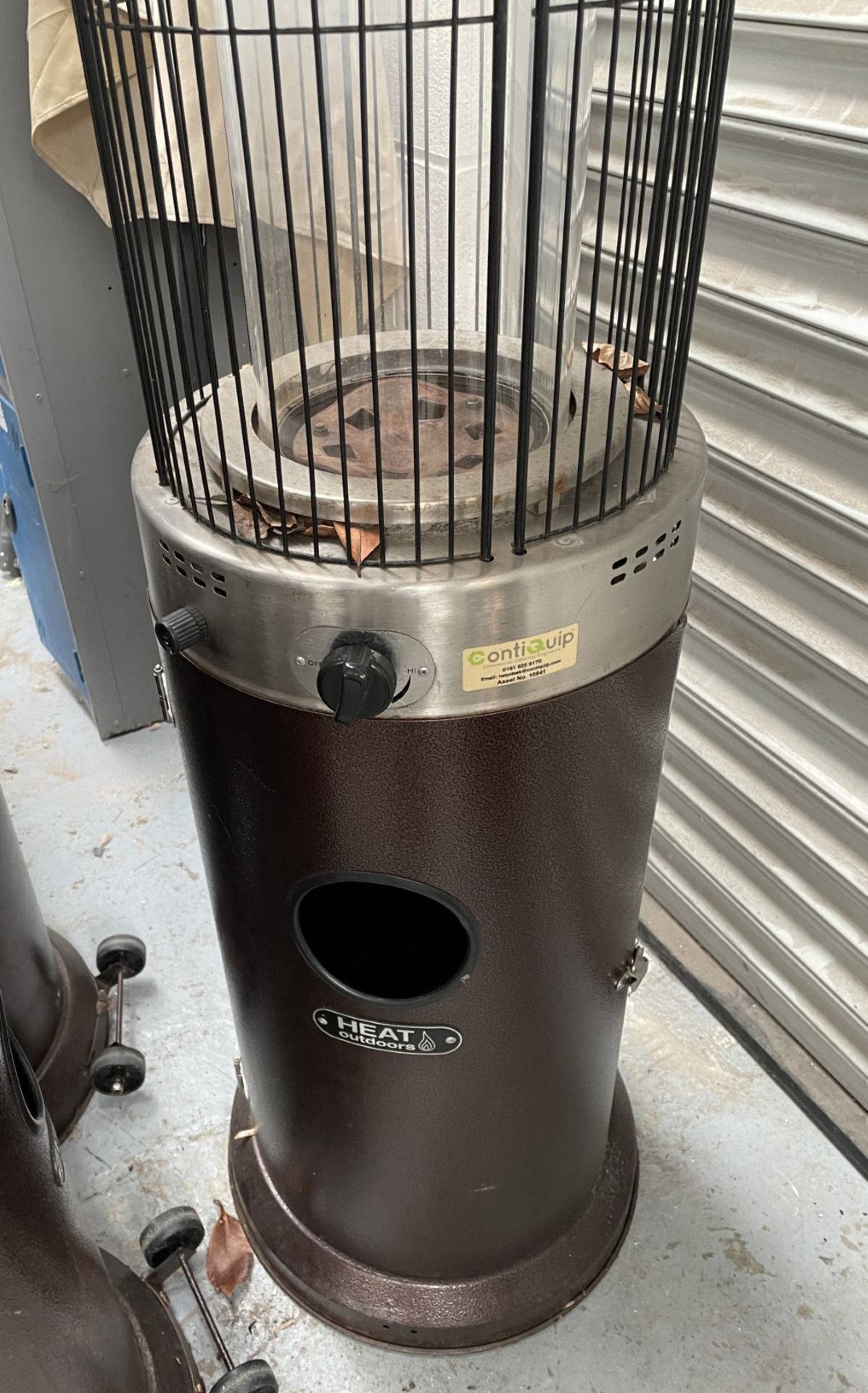 1 x Heat Outdoors Santini Spiral Flame 13.5kW Gas Freestanding Upright Patio Heater - Image 6 of 16
