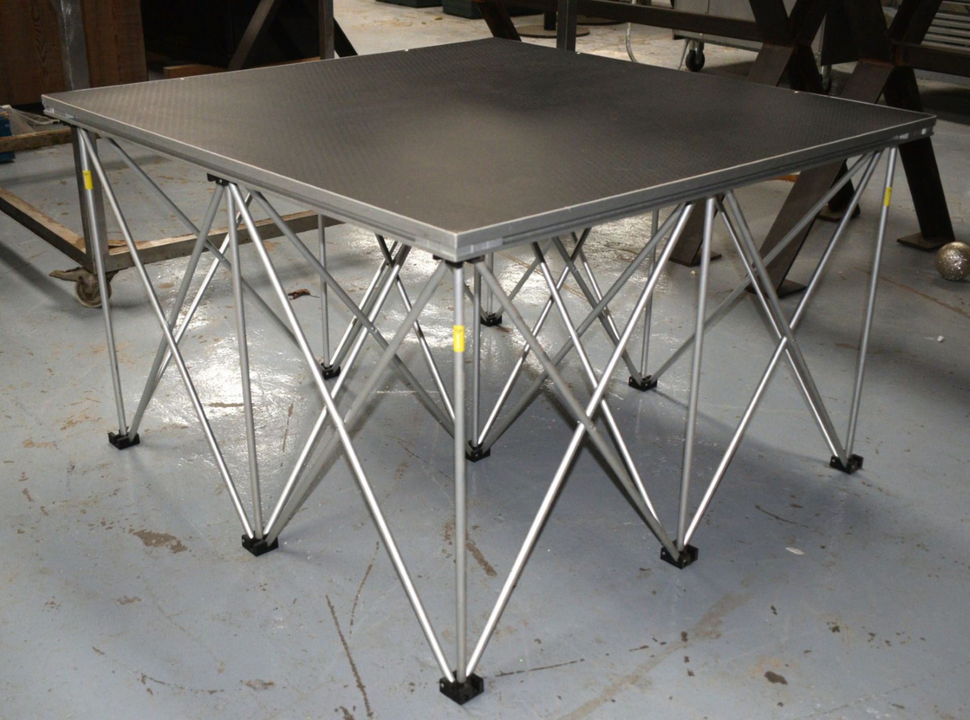 1 x Power Dynamics Mobile Spider Stage - Dimensions: H63 x W100 x D100 cms - Image 6 of 9