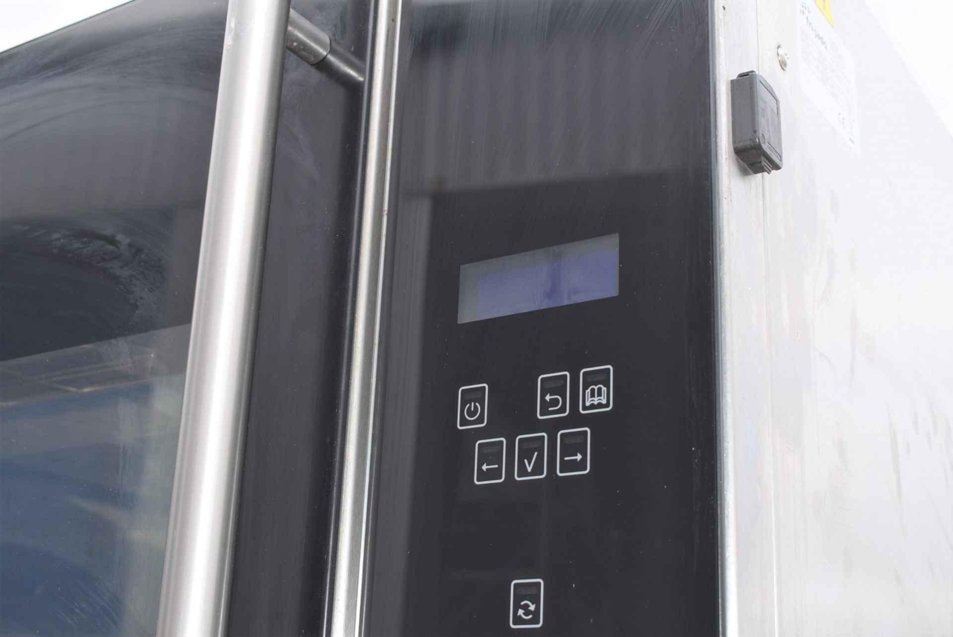 1 x Frijado Chicken Rotisserie Programmable Oven With Stand - 3 Phase Electric Power - Model: TDR 8P - Image 9 of 20