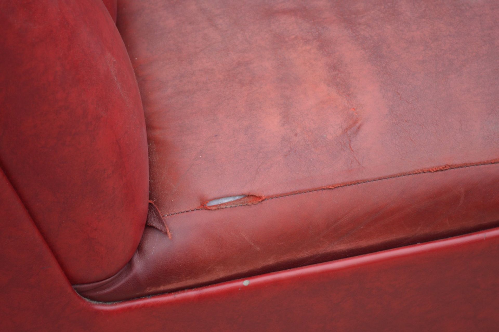 1 x Collection of Restaurant / Bar Seating Booths Suitable for Upto 8 Persons - Deep Red Faux - Image 5 of 15