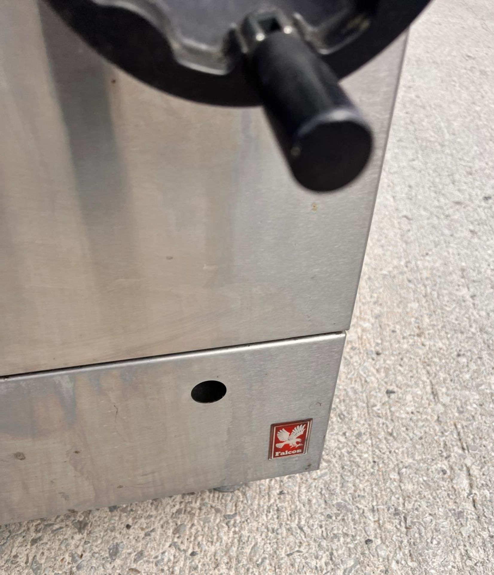 1 x Falcon G2962 Natural Gas Tilting Bratt Pan - Image 9 of 21