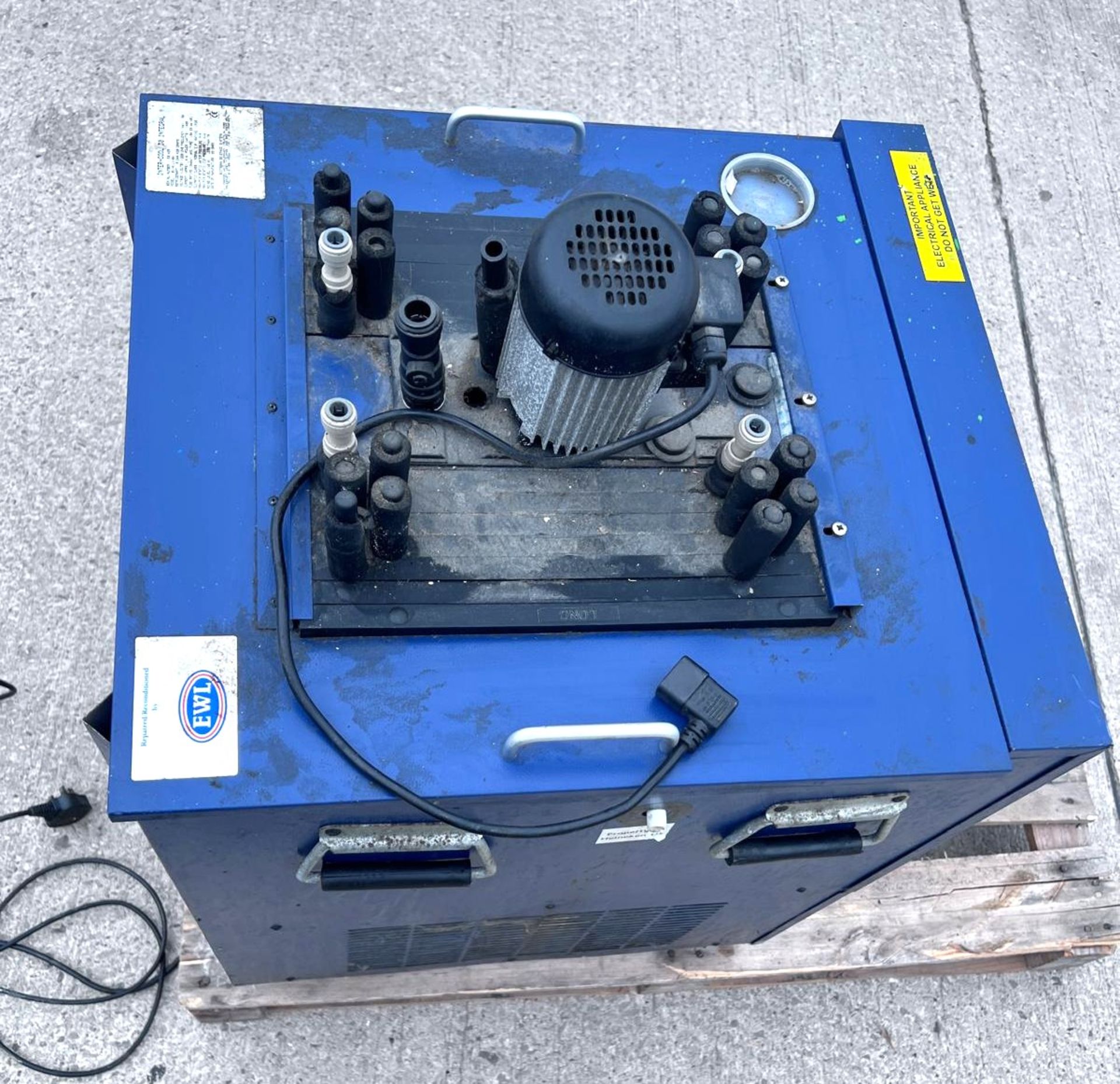 1 x Inter Cool 30 Integral Remote 10 Line Beer Cooler - Model: 01-4111-04 - 240v - Image 8 of 8