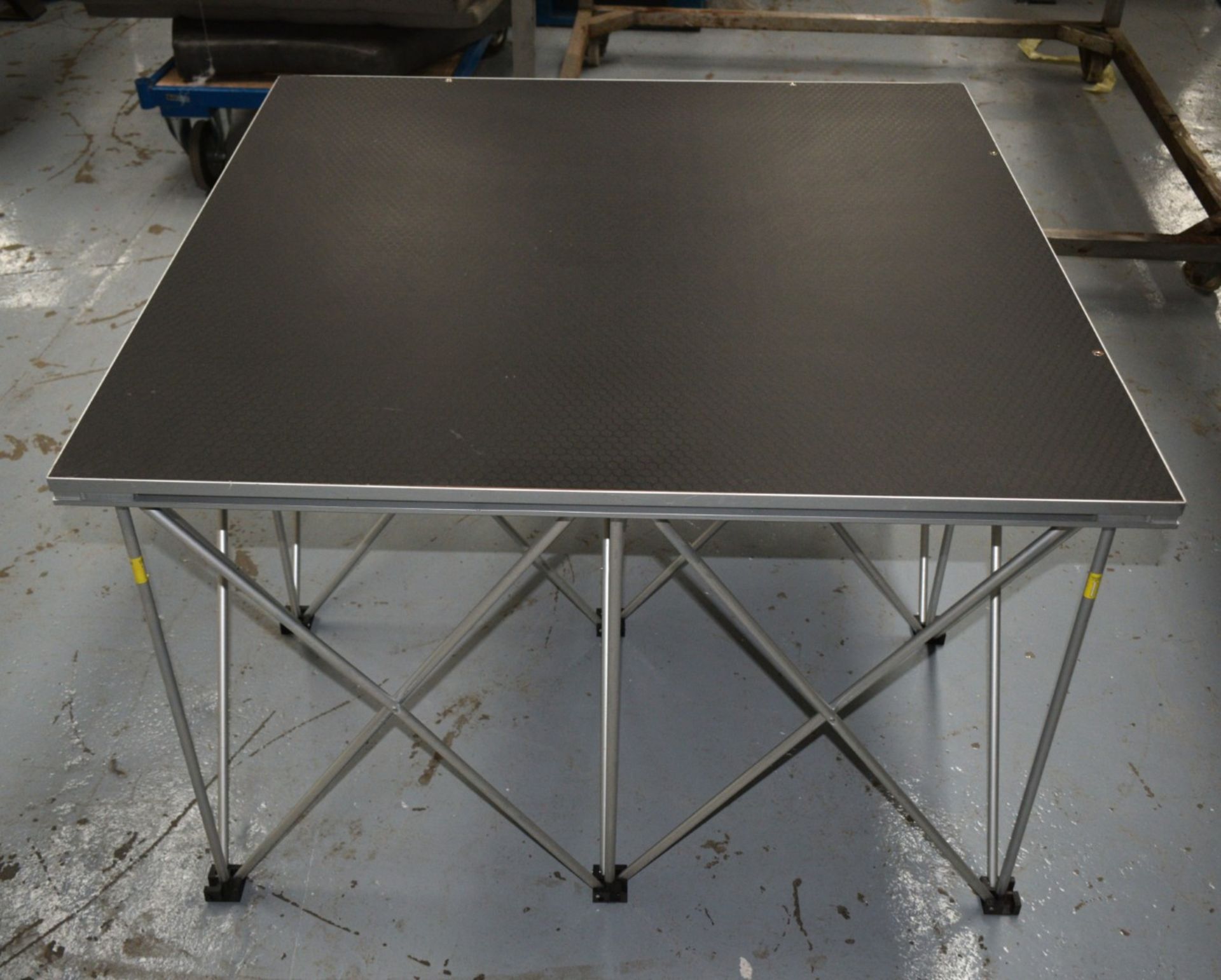 1 x Power Dynamics Mobile Spider Stage - Dimensions: H63 x W100 x D100 cms - Image 8 of 9