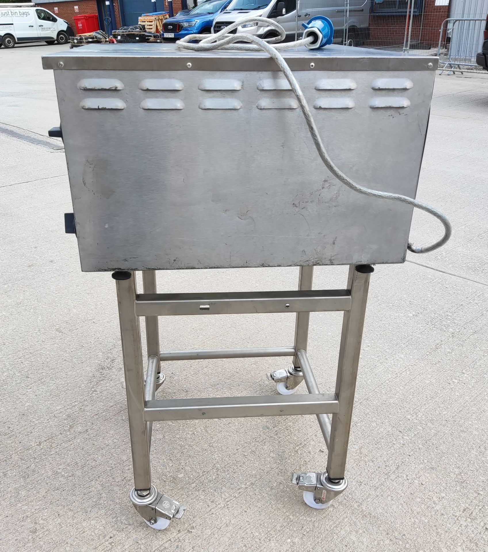 1 x LINCAT Panache Countertop Pizza Oven - Model Po89 - Single Phase - RRP £1,745.00 - Image 15 of 23