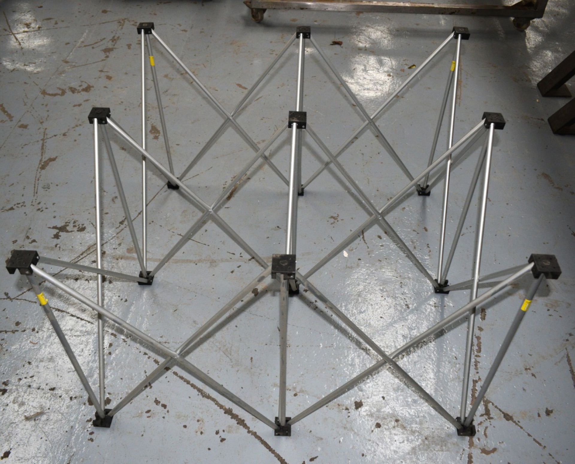 1 x Power Dynamics Mobile Spider Stage - Dimensions: H63 x W100 x D100 cms - Image 5 of 9