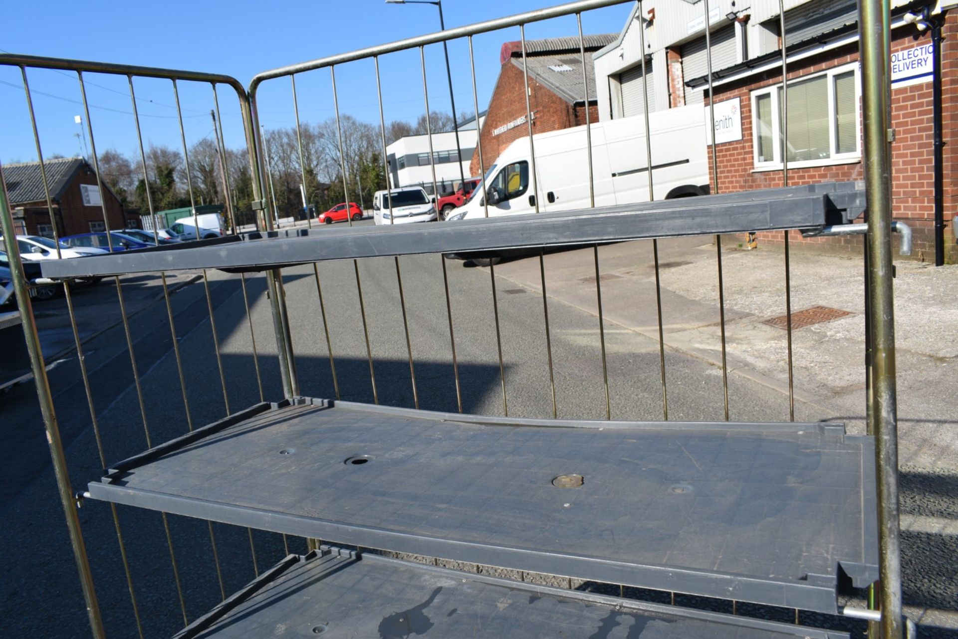 1 x Warehouse Storage Cage Featuring Heavy Duty Plastic Shelves and Castor Wheels - Image 5 of 6