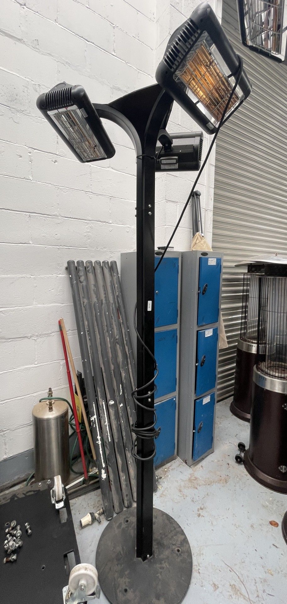 1 x Tansun Sorrento Upright Freestanding Triple Infrared Heater - Suitable for Indoor or Outdoor Use - Image 4 of 15