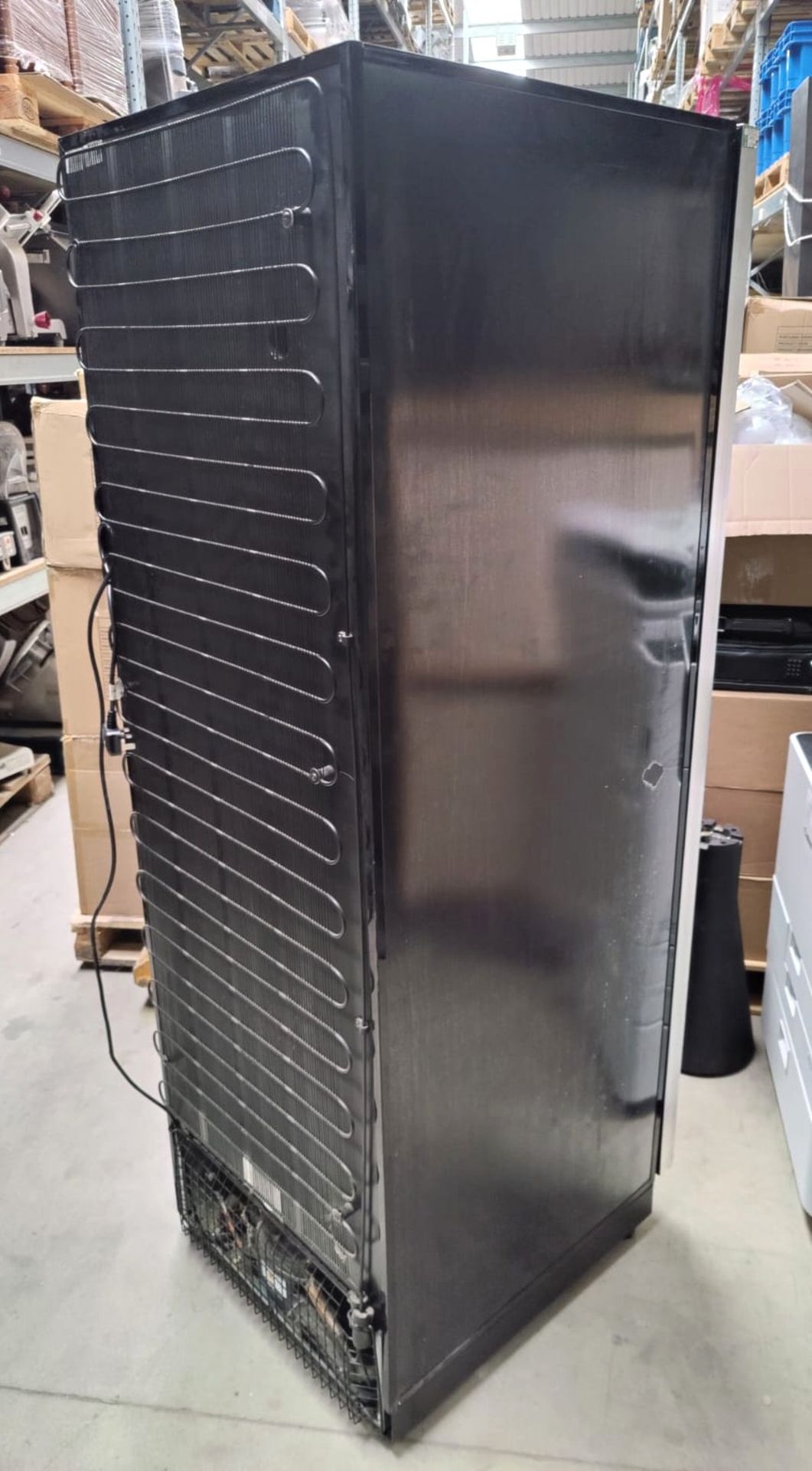 1 x Swiss Cave Upright Single Door Wine Bottle Cooler - Contemporary Smoked Glass Finish - Image 2 of 7