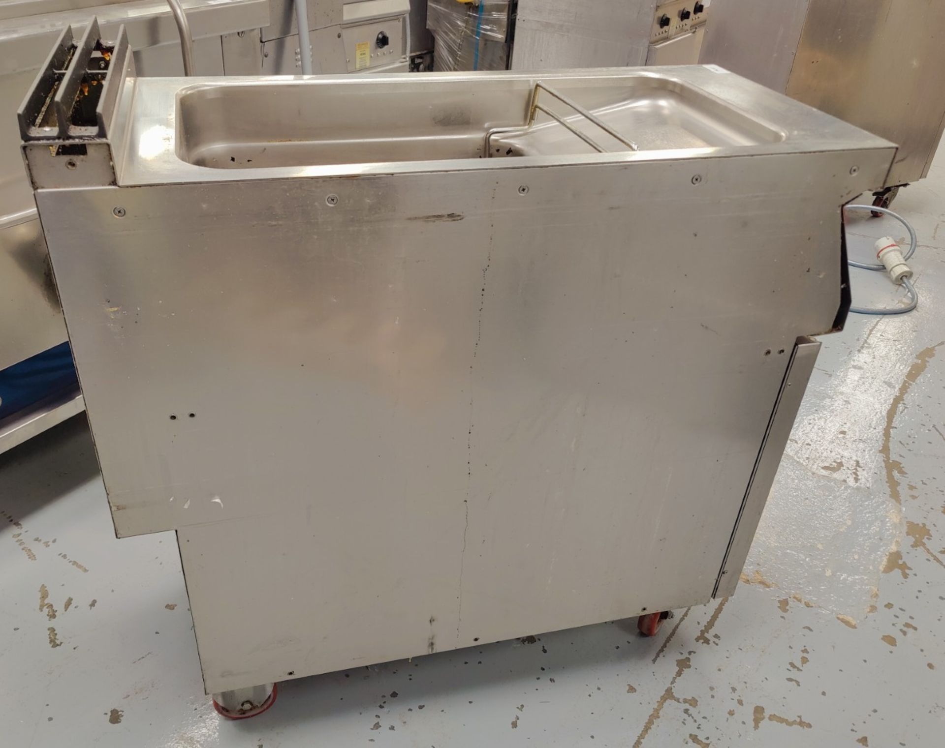1 x Angelo Po Single Tank Electric Fryer - 3 Phase - Dimensions: H90 x W40 x D91 cms - Image 5 of 10