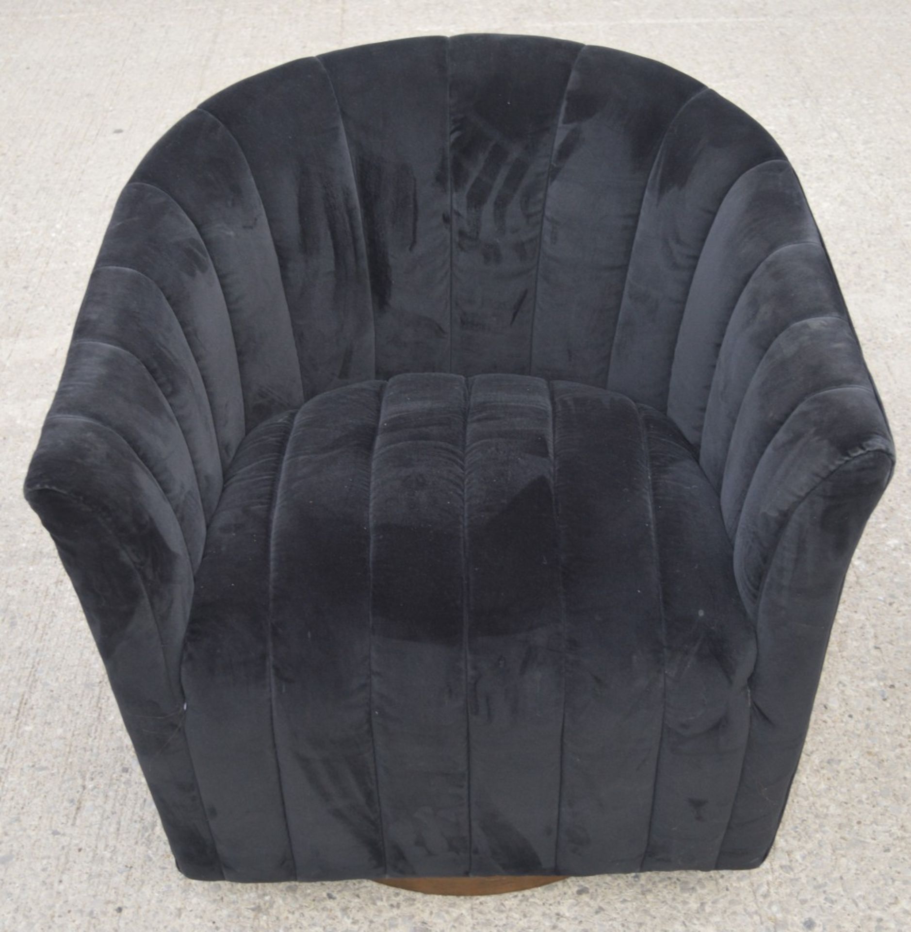 2 x Black Velvet Swivel Cocktail Tub Chairs - Dimensions: H72 x W64 x D64 cms - Image 4 of 7