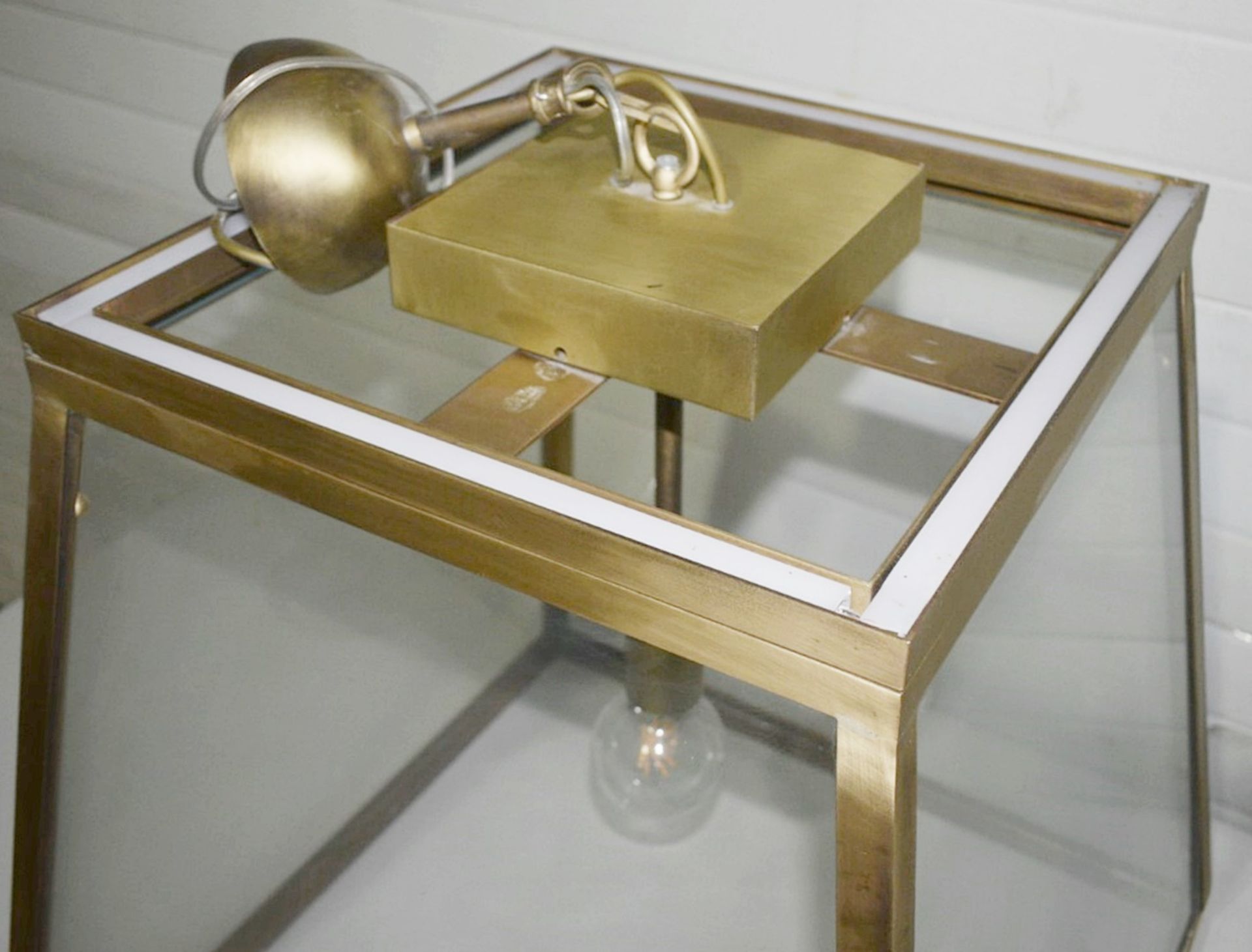 1 x Large High-end Commercial Brass & Glass Lantern Pendant Light Fitting - Image 6 of 6