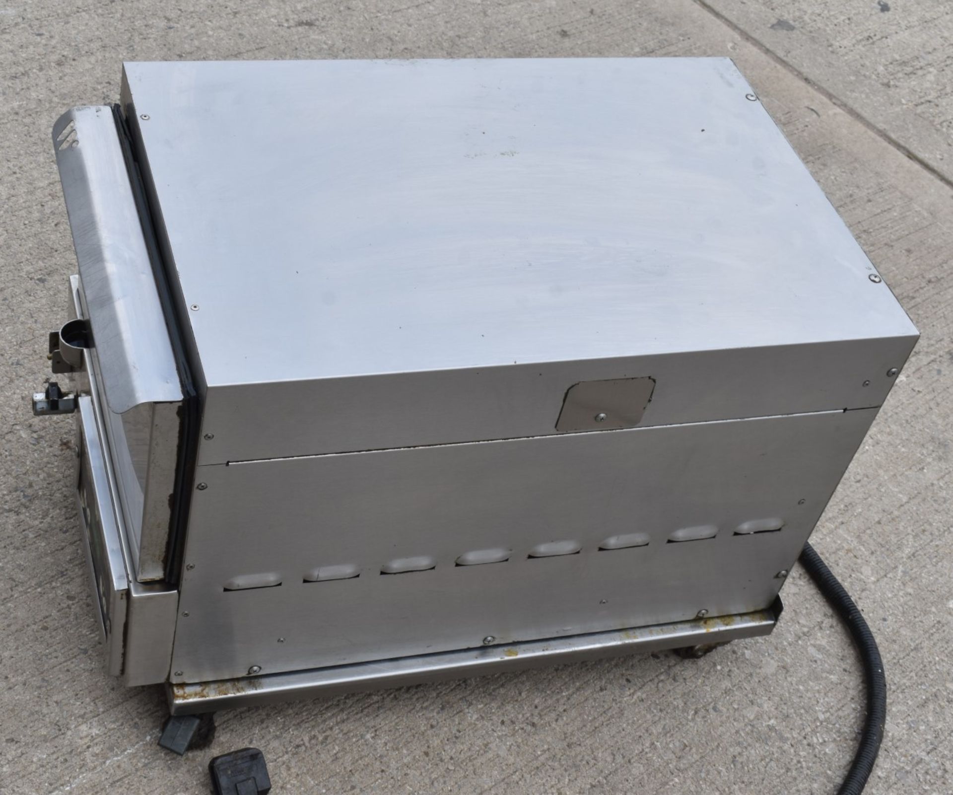 1 x Winston CVap Food Holding Cabinet - Model HBB0N1GV - 230v - Dimensions: H40 x W41 x D68 cms - Image 2 of 11