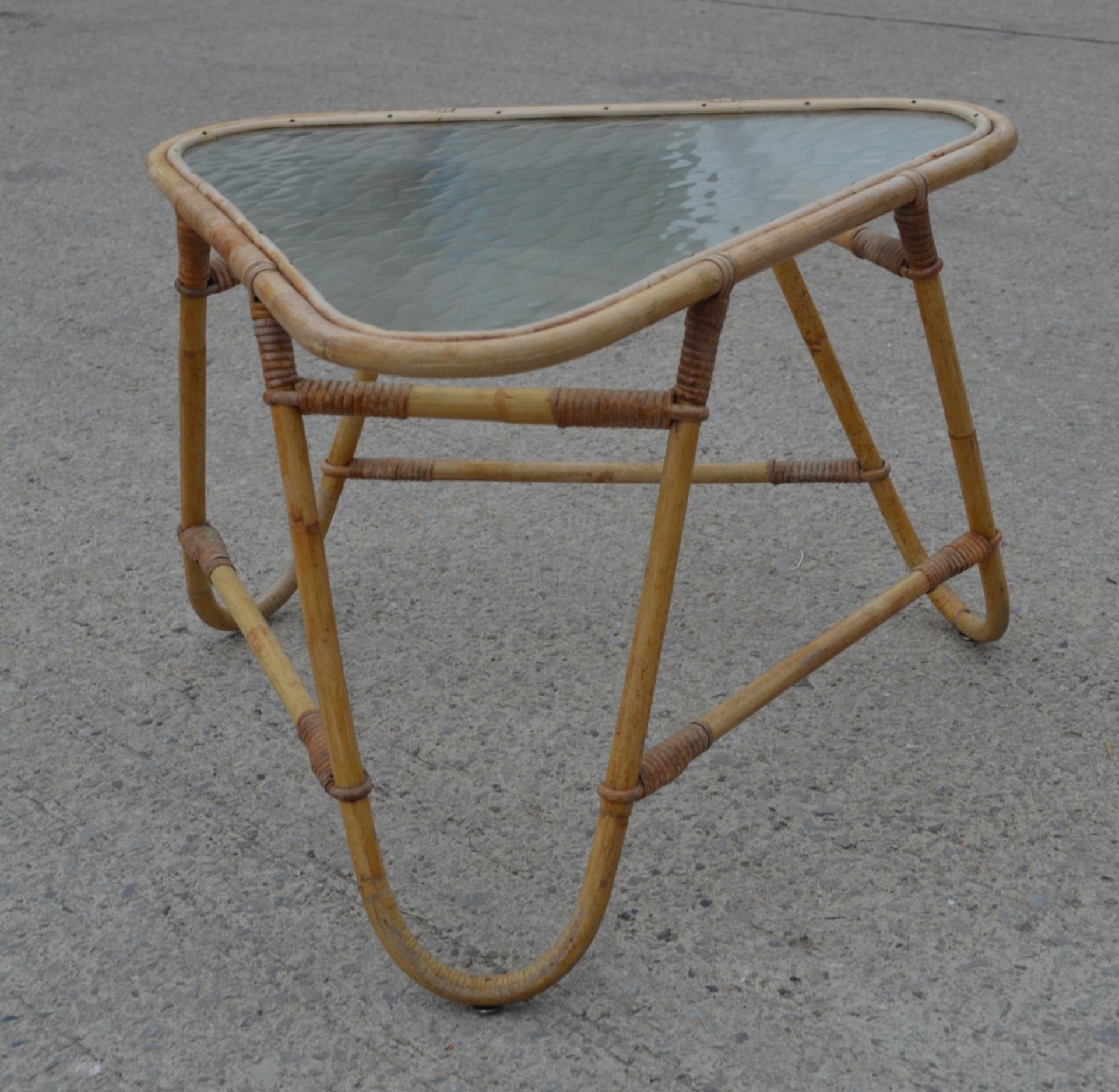 1 x Small Triamgular Rattan Conservatory Side Table with Glass Top - Dimensions: H43 x W54 x D69 cms - Image 5 of 7