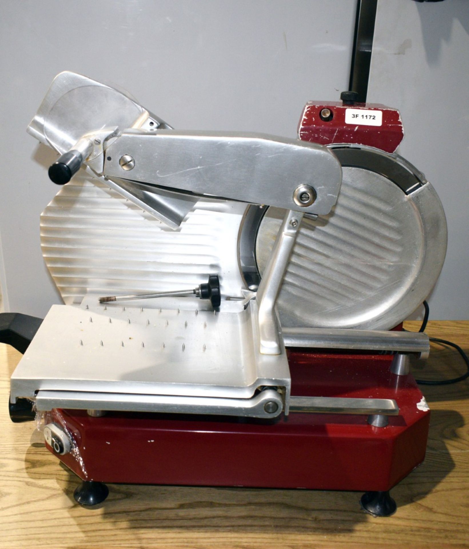 1 x FAC Vertical 300mm Meat Slicer - Model: F300TS-V - 240v - Ref: 1172 - Image 5 of 8