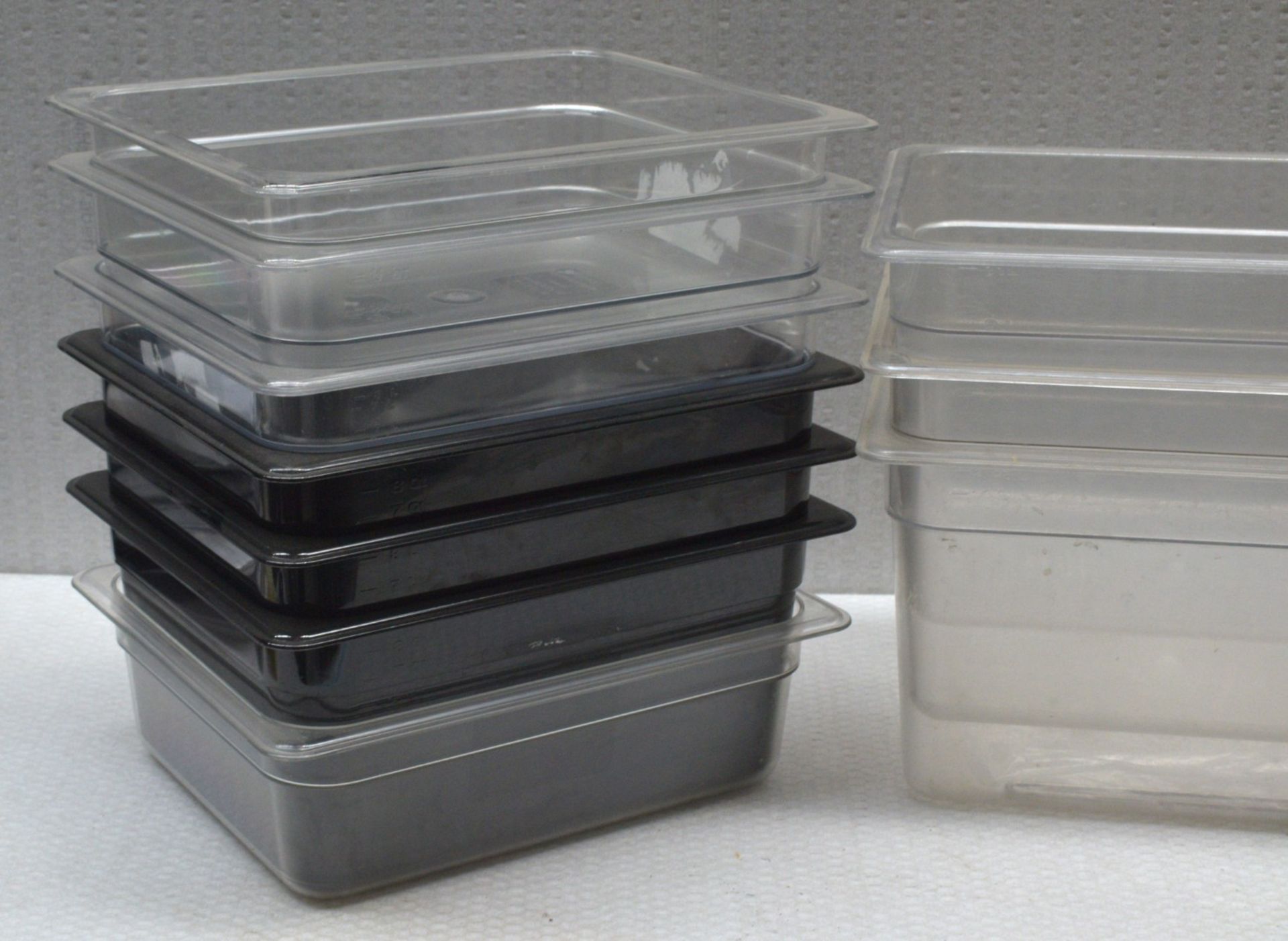 10 x Cambro Polycarbonate 32.5 x 26.5cm Clear and Black Gastronorms - Includes Two Depths of 15/20cm - Image 3 of 10