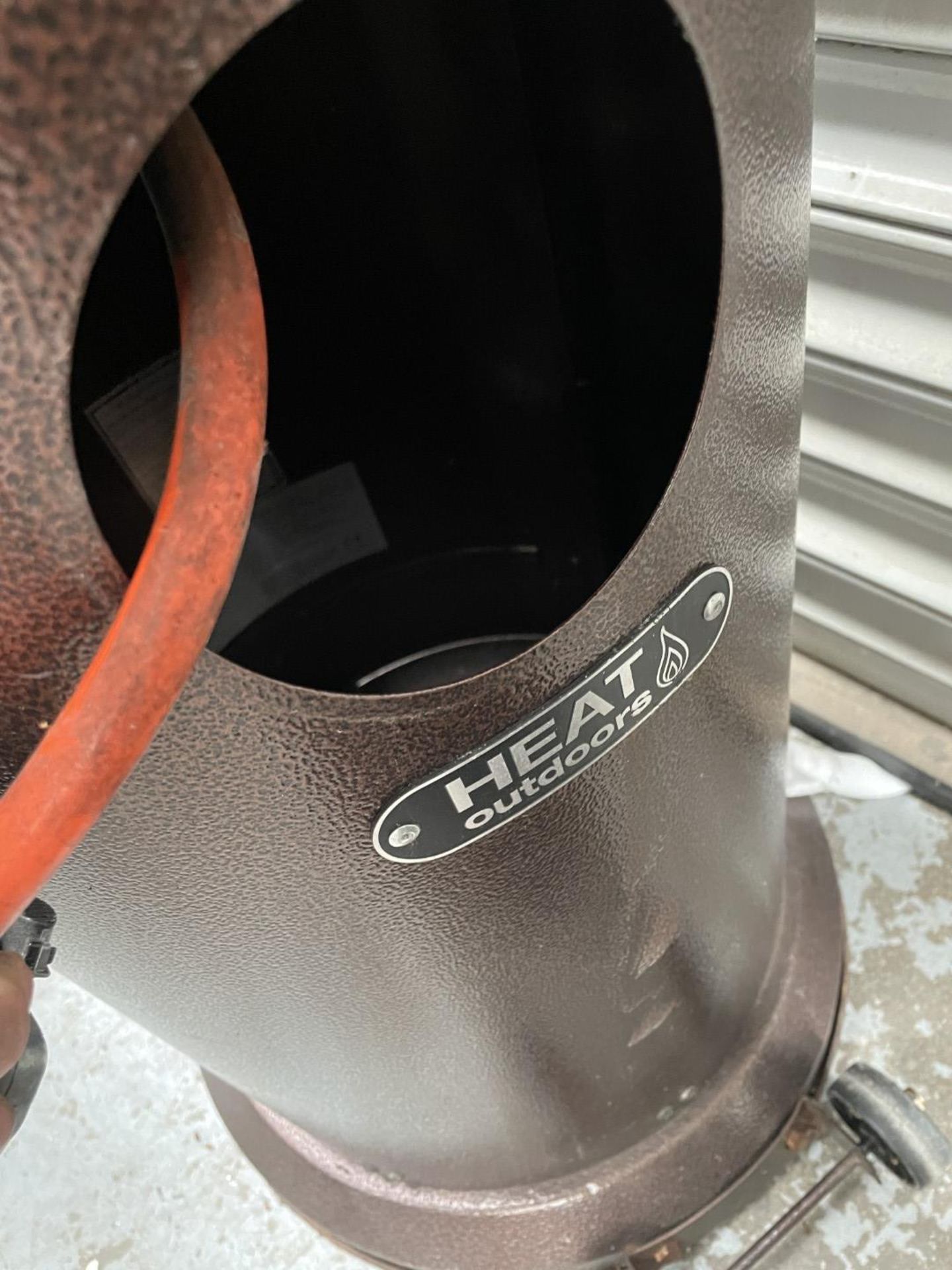 1 x Heat Outdoors Santini Spiral Flame 13.5kW Gas Freestanding Upright Patio Heater - Image 15 of 16