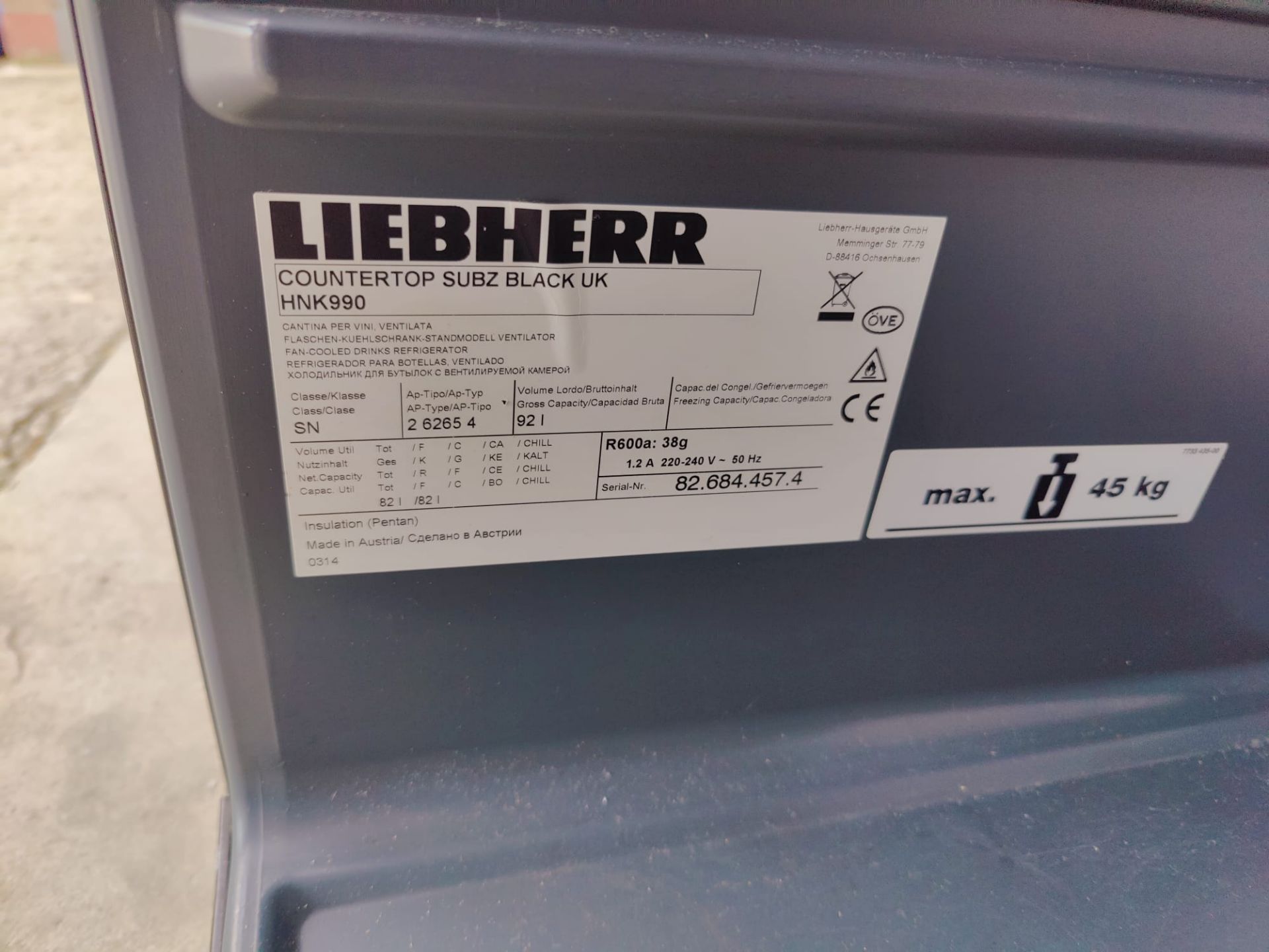 1 x Liebherr HNK990 Drinks Fridge with Pravaha / Heineken Branding - Dimensions: H84 x W52 x D53 cms - Image 6 of 10